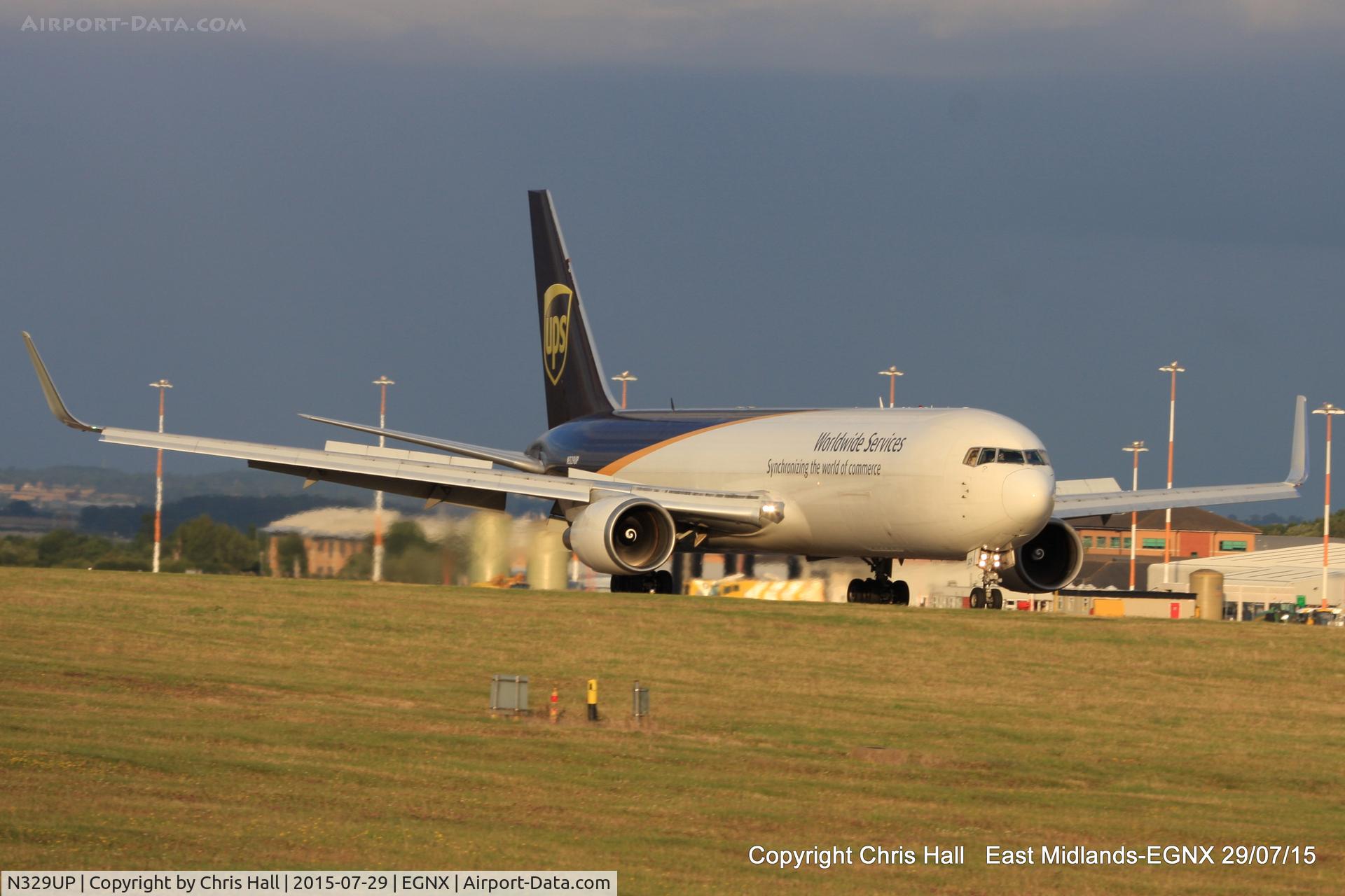 N329UP, 1999 Boeing 767-34AF C/N 27755, UPS