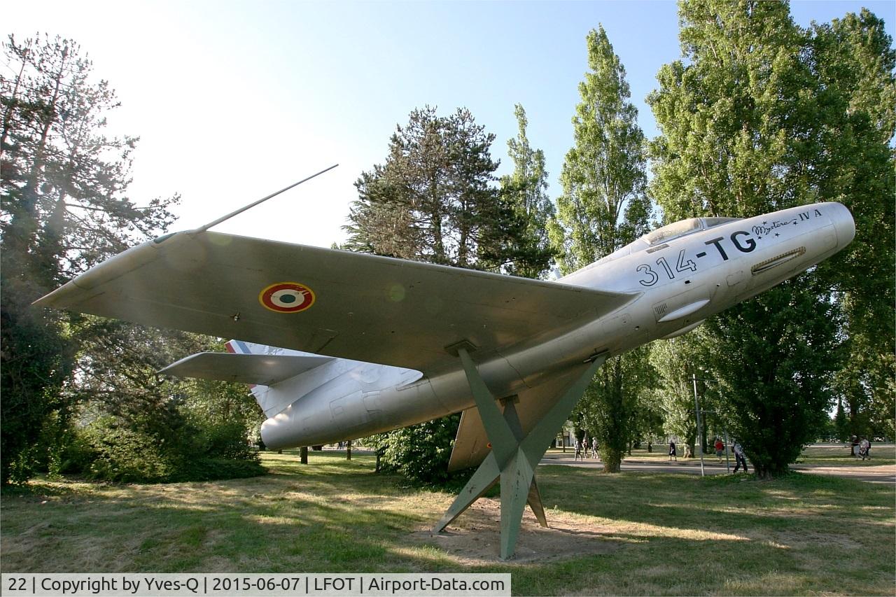 22, Dassault MD-454 Mystère IVA C/N 22, Dassault MD-454 Mystère IV A, Preserved at Tours Air Base 705 (LFOT-TUF)