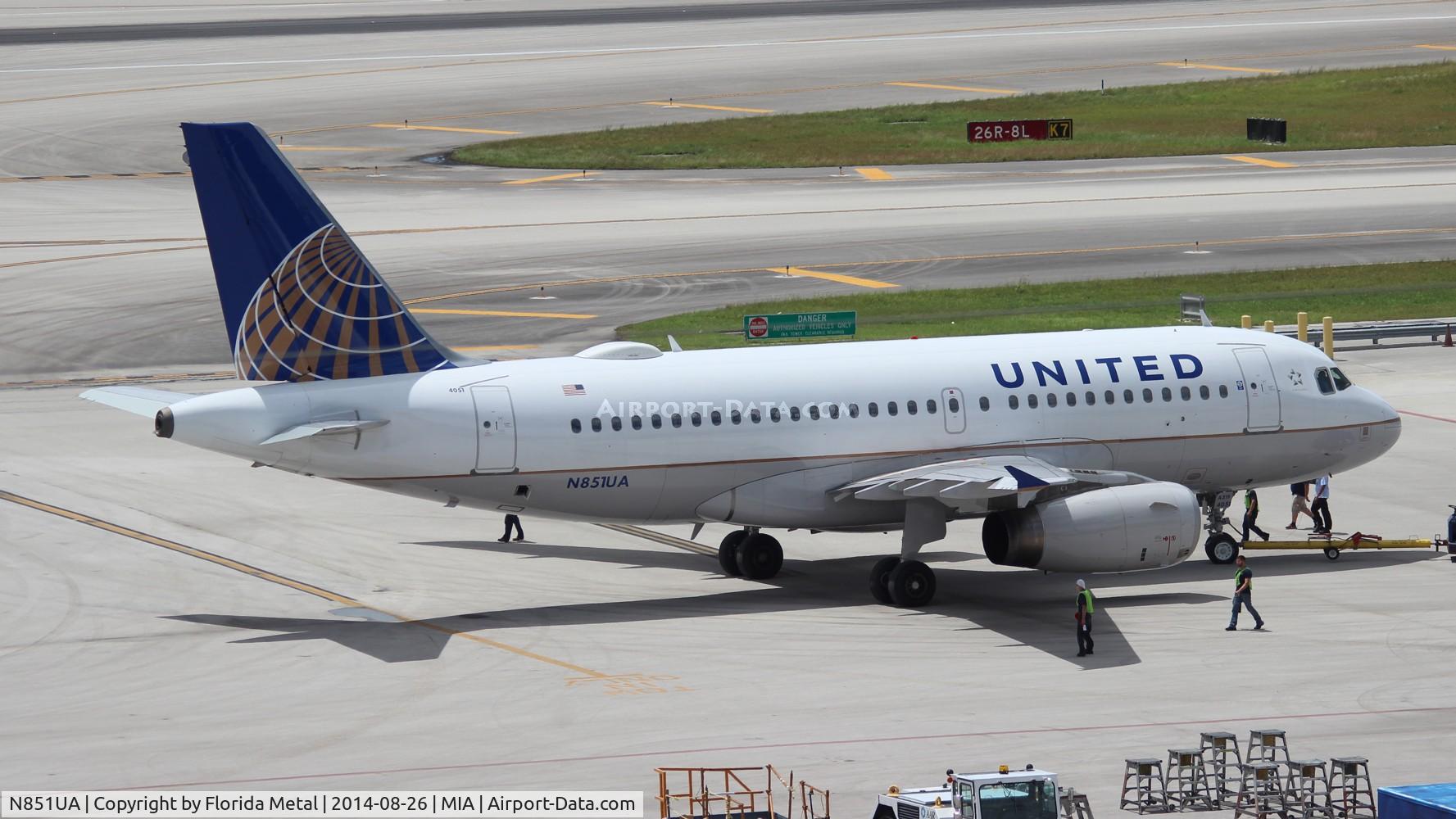 N851UA, 2002 Airbus A319-131 C/N 1664, United