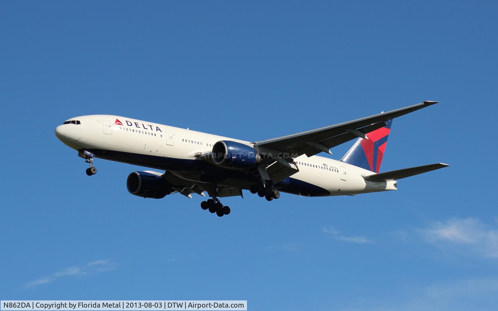 N862DA, 1999 Boeing 777-232 C/N 29734, Delta