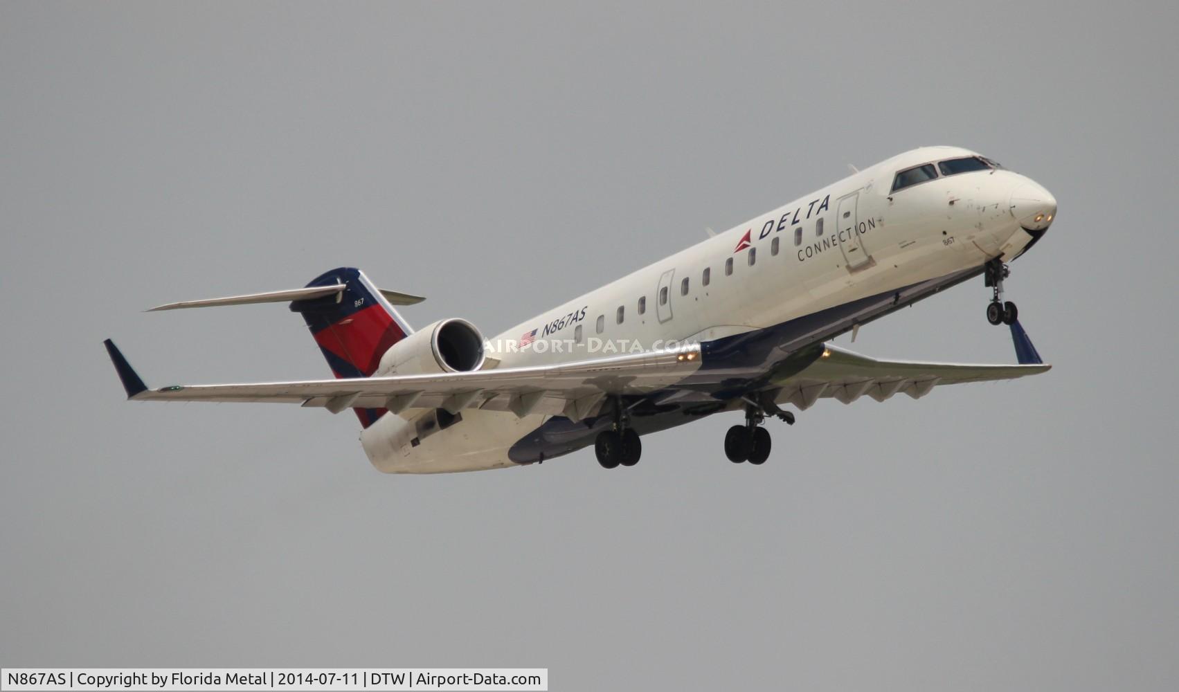 N867AS, 2000 Bombardier CRJ-200ER (CL-600-2B19) C/N 7463, Delta Connection