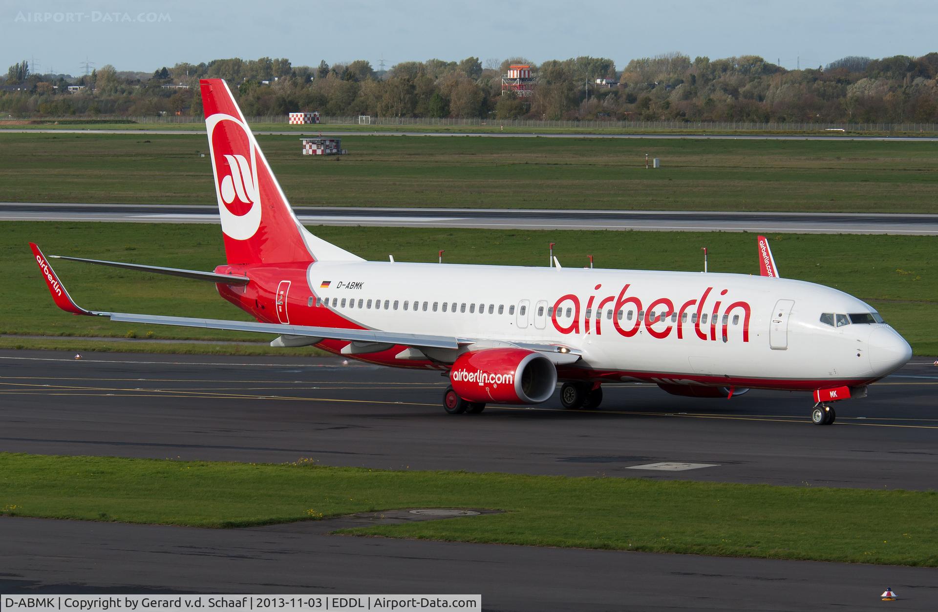 D-ABMK, 2012 Boeing 737-86J C/N 37772, Düsseldorf, November 2013