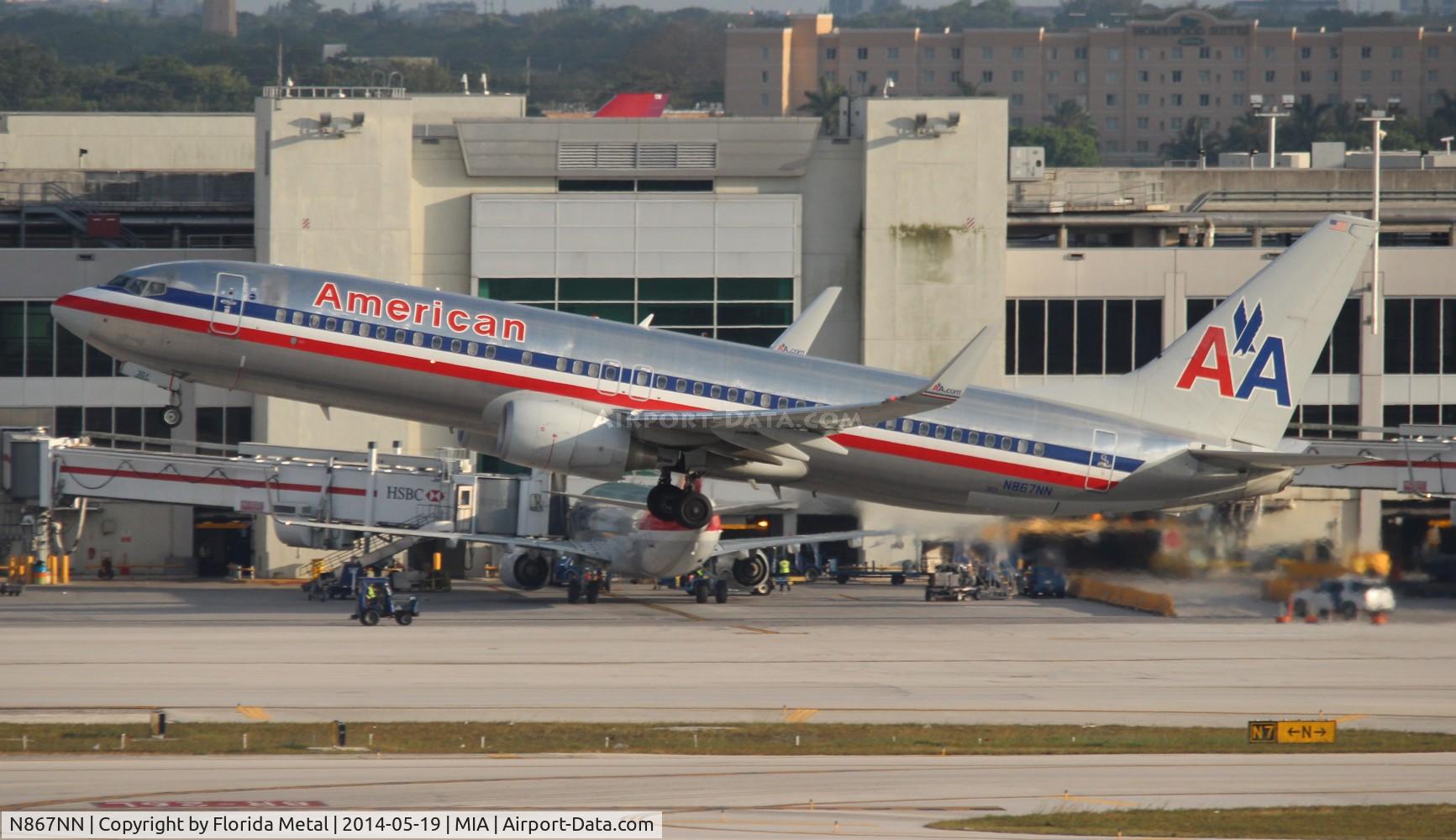 N867NN, 2011 Boeing 737-823 C/N 40762, American
