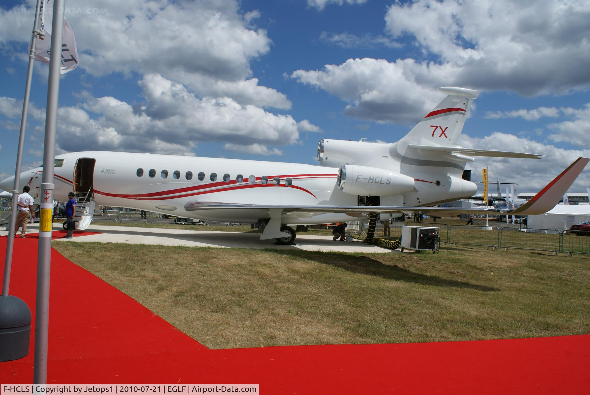 F-HCLS, 2009 Dassault Falcon 7X C/N 071, Static display at fboro