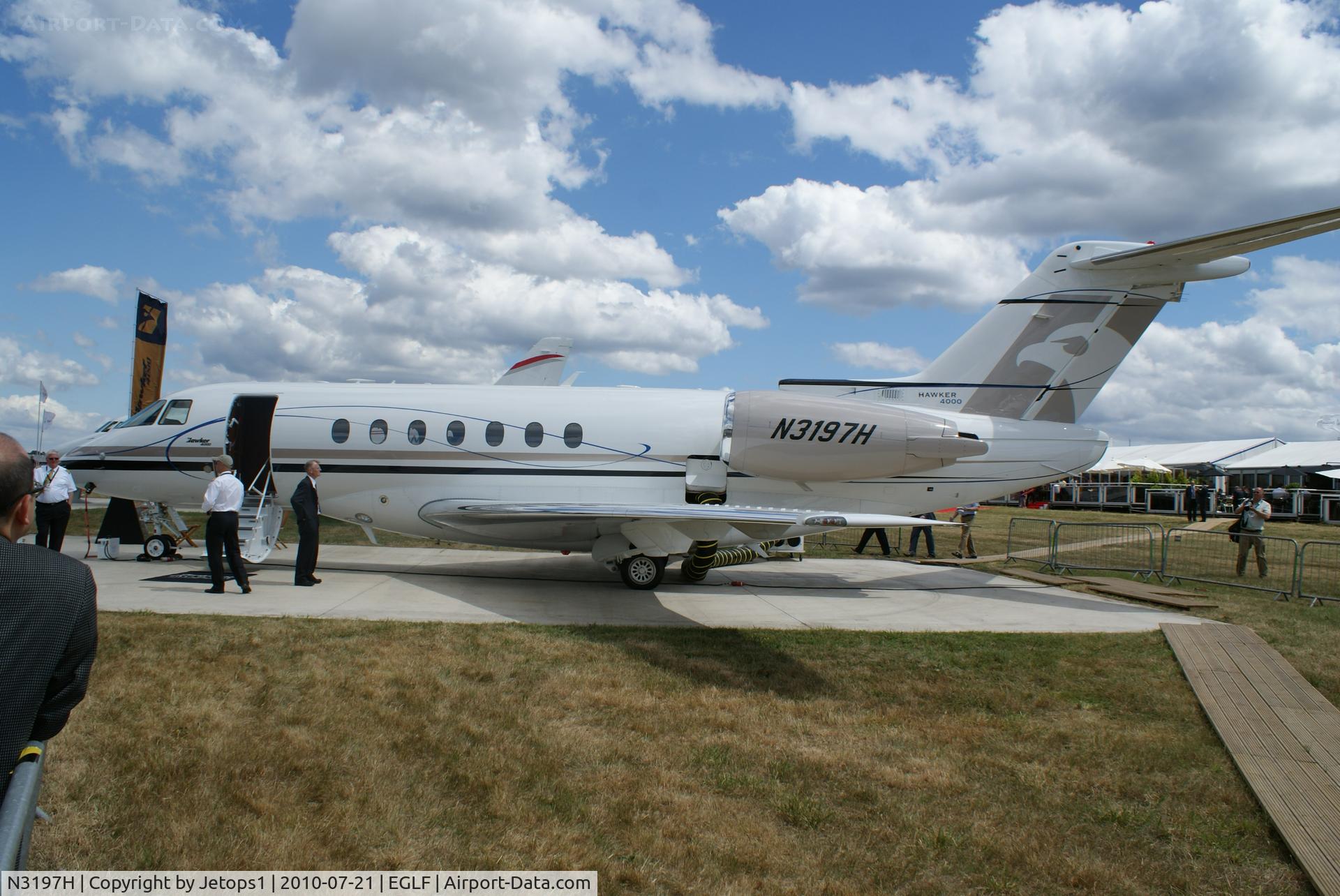 N3197H, 2009 Hawker Beechcraft 4000 C/N RC-37, Fboro air show static display