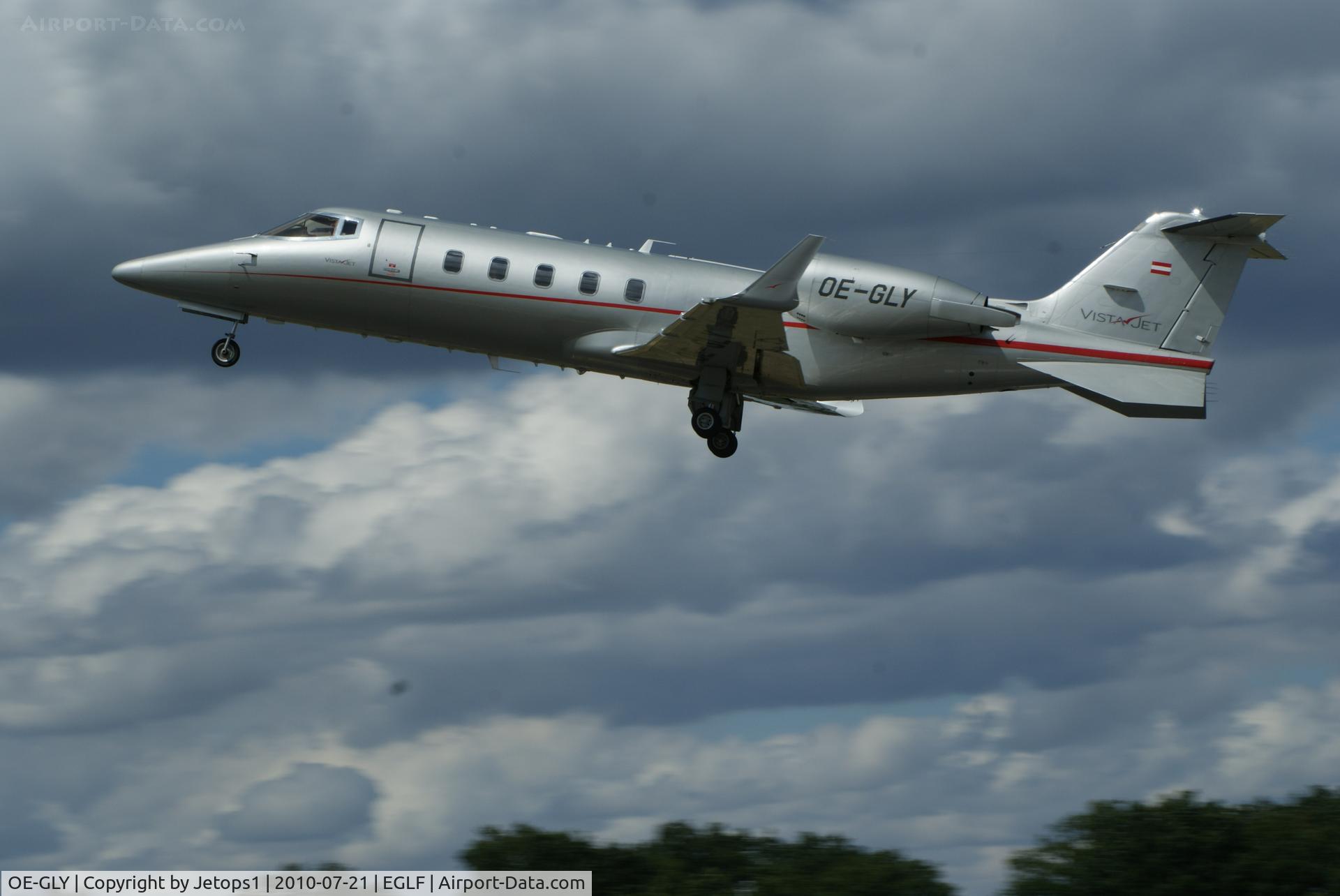 OE-GLY, 2007 Learjet 60 C/N 60-333, Departing Fboro