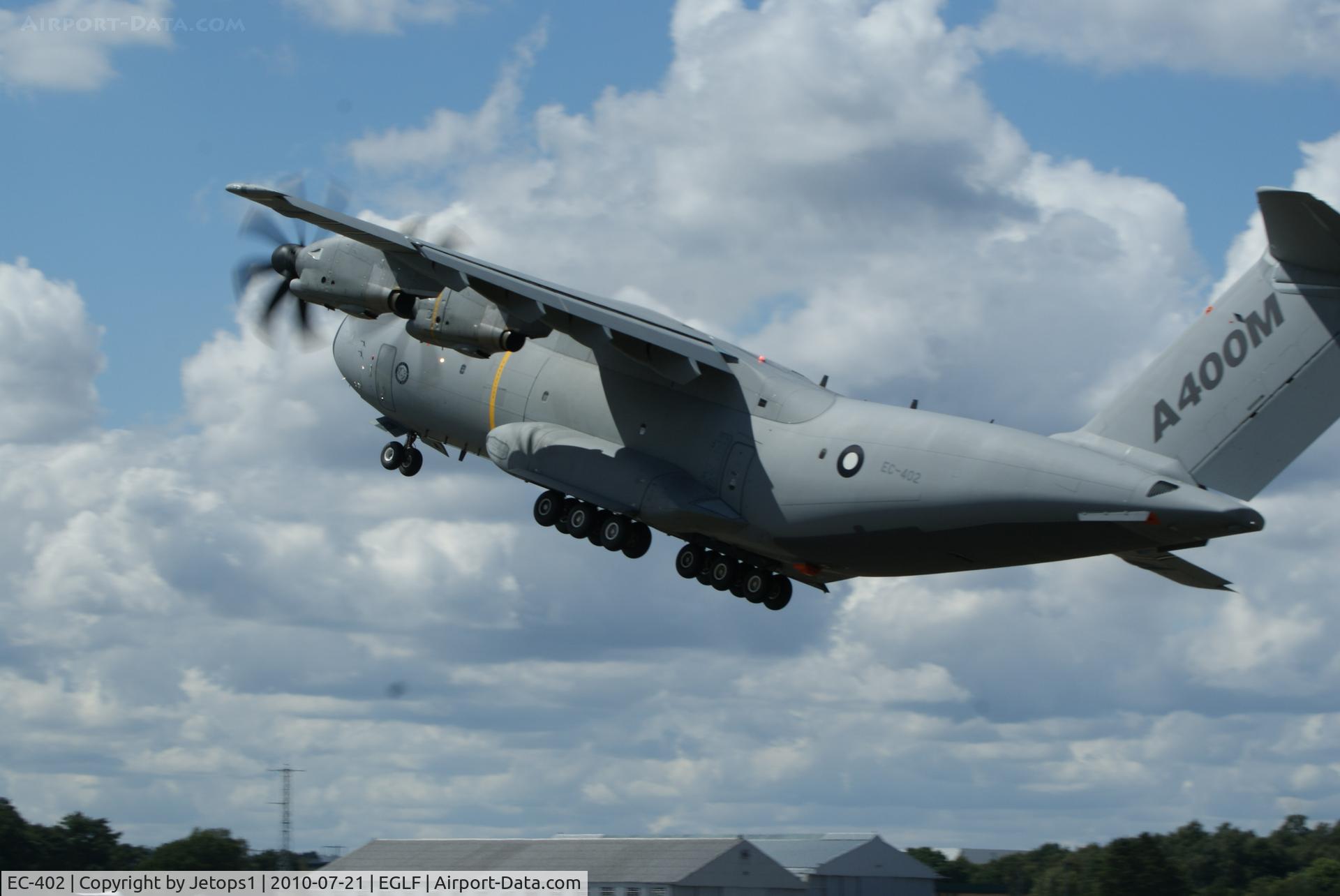 EC-402, 2010 Airbus A400M Atlas C/N 002, Takeoff