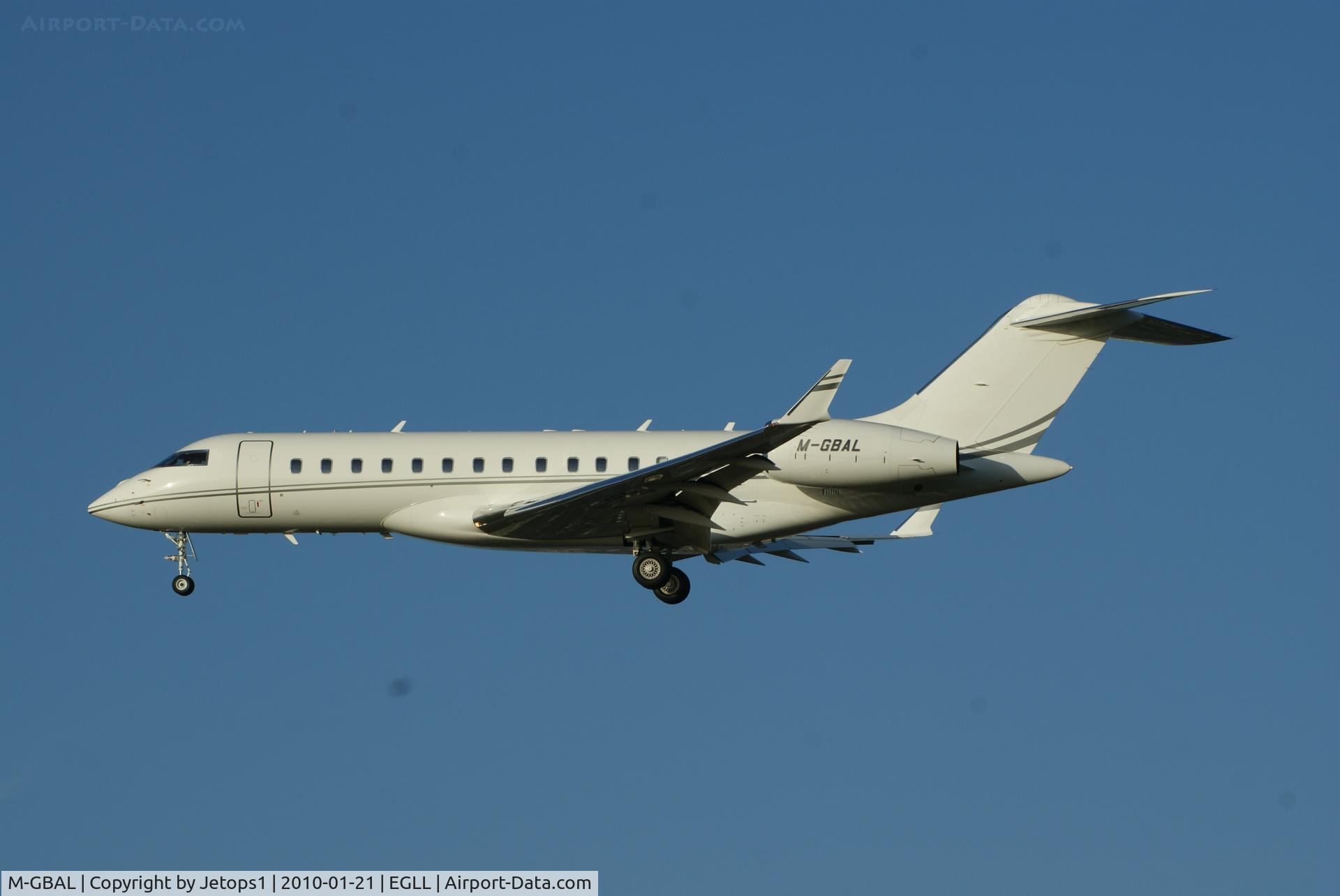 M-GBAL, 2006 Bombardier BD-700-1A10 Global Express C/N 9210, Global Express on finals runway 27L