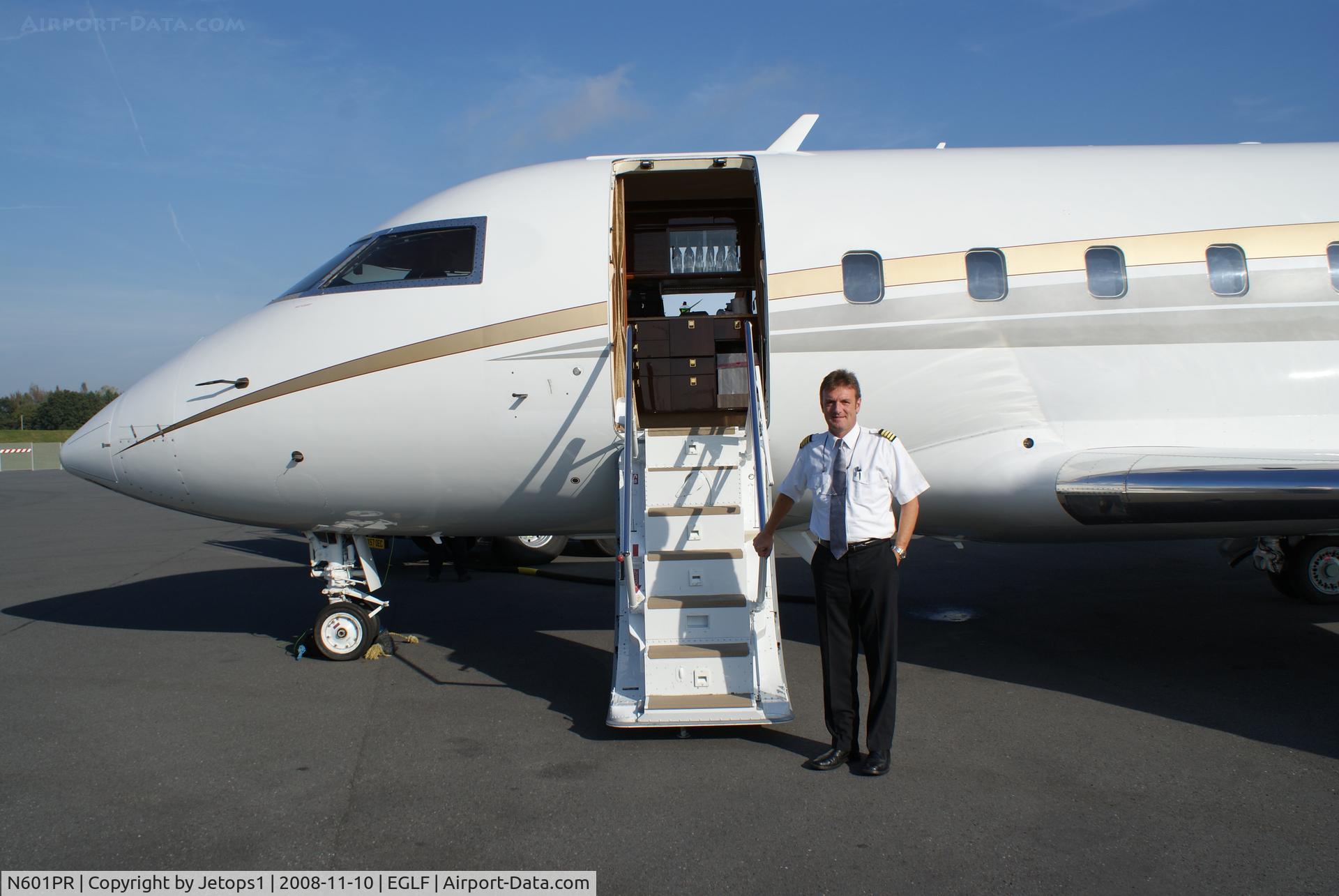 N601PR, 1985 Canadair CL-600-2A12 Challenger 601 C/N 3045, Capt Rupert De Las Casas - Chief Pilot for PGA Golfer Retief Goosen's private jet on ground Farnborough