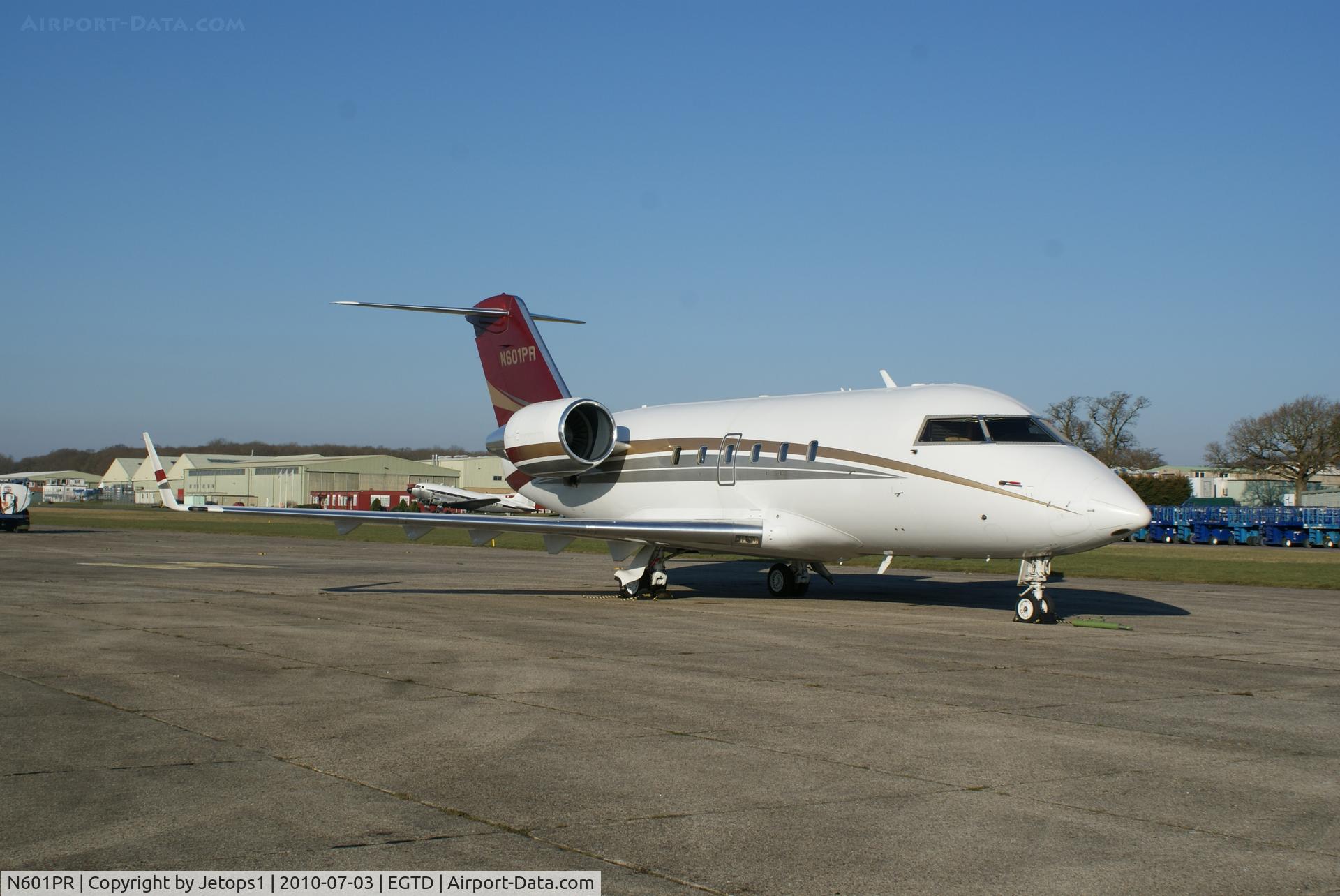 N601PR, 1985 Canadair CL-600-2A12 Challenger 601 C/N 3045, PGA Golfer Retief Goosen CL601 on ground Dunsfold Airport (Top Gear airport) prior to departure to South Africa