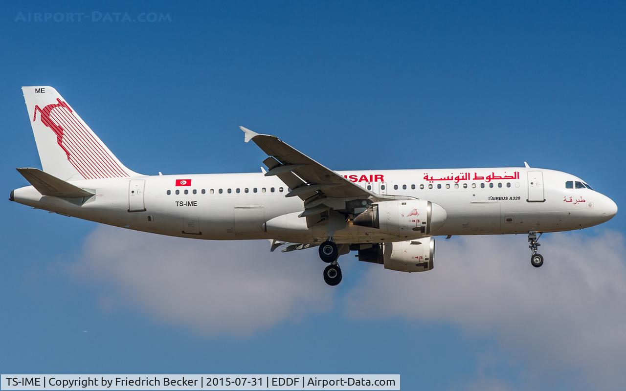 TS-IME, 1990 Airbus A320-211 C/N 123, on final RW07R