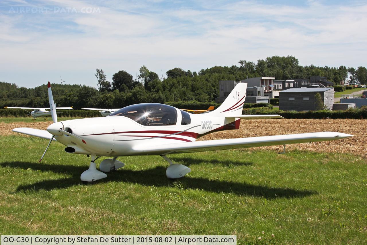 OO-G30, 2009 Aveko VL-3-B Sprint C/N 36, @ LF6252 (Airpark Aero Delahaye, 15 NM east of LFAT, France).