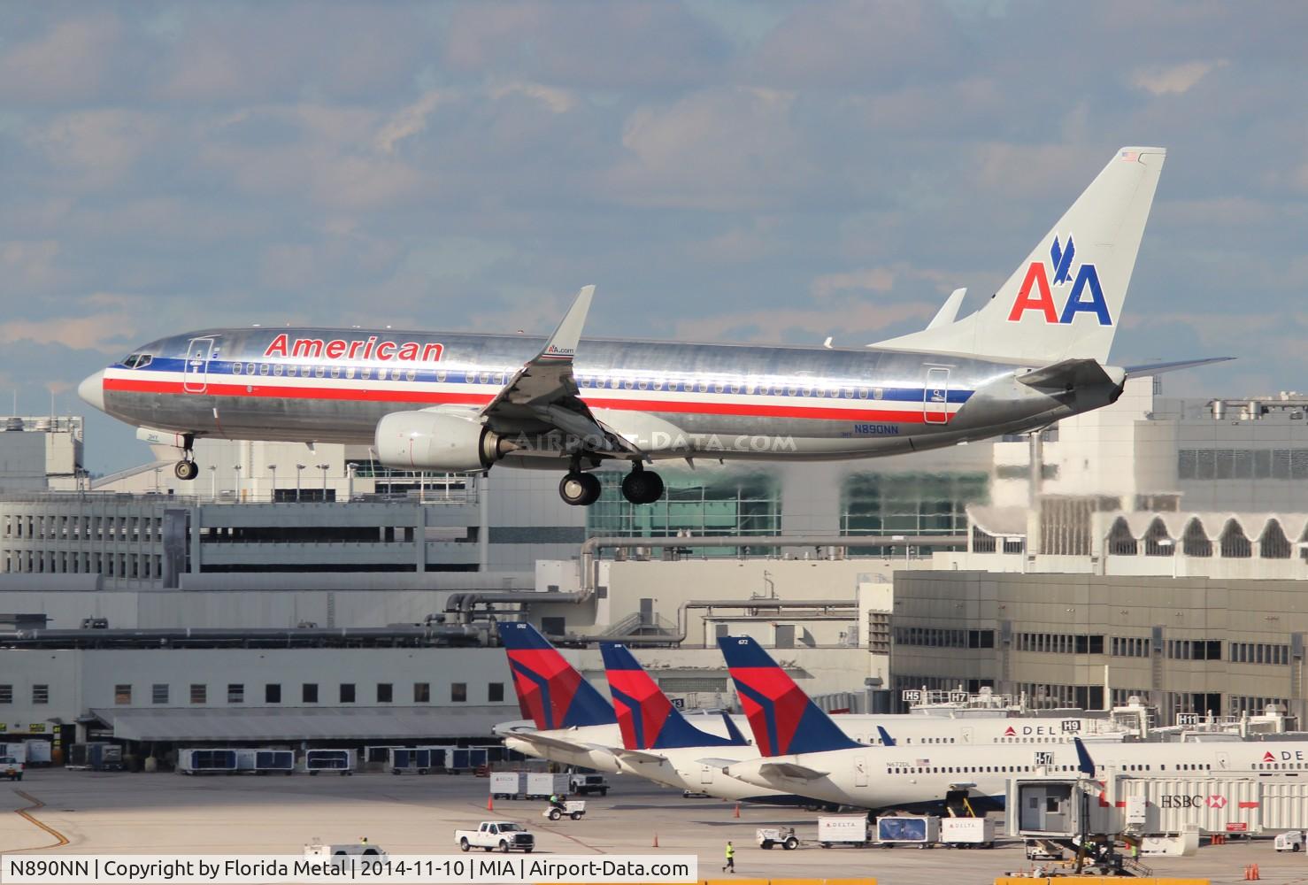 N890NN, 2012 Boeing 737-823 C/N 31143, American