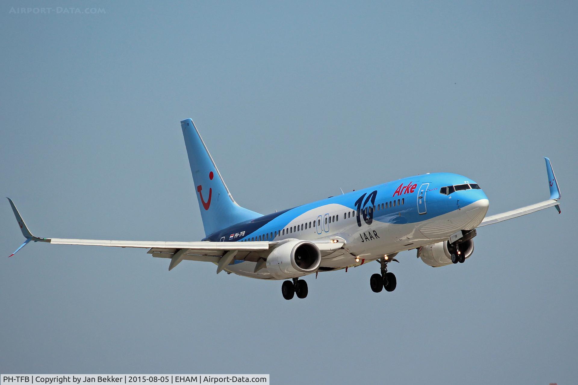 PH-TFB, 2009 Boeing 737-8K5 C/N 35149, arriving at Schiphol