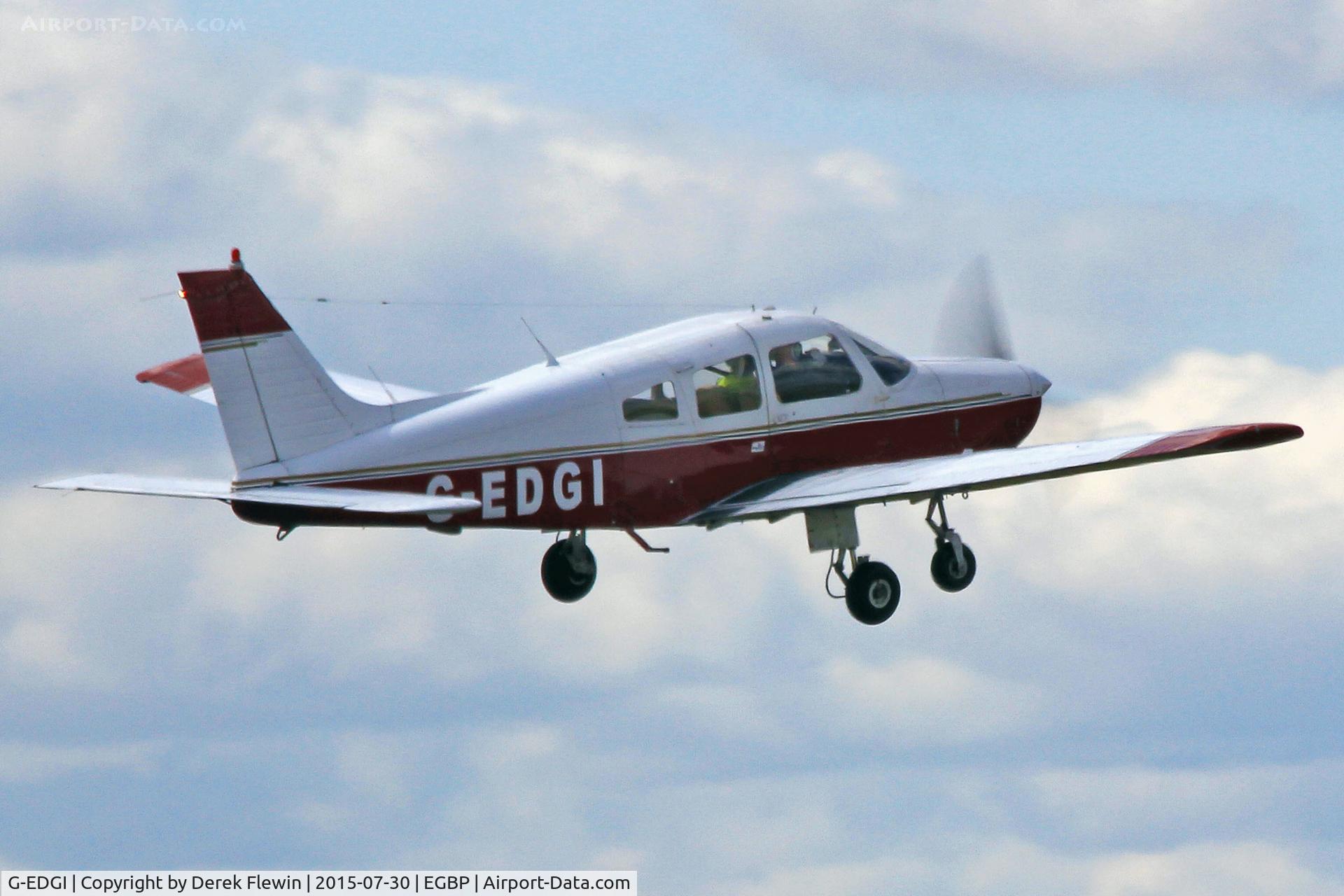 G-EDGI, 1979 Piper PA-28-161 Warrior II C/N 28-7916565, Cherokee Warrior II, Kemble based, previously N2941R, D-EDGI, seen departing runway 26.