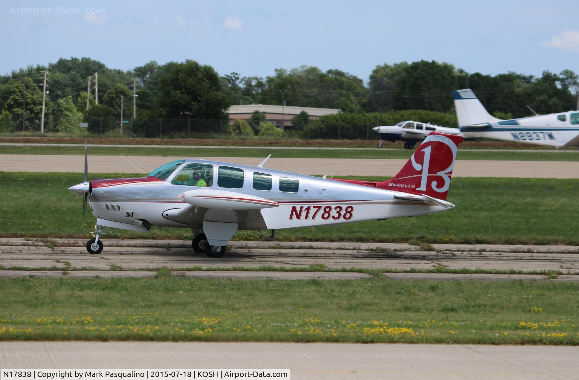 N17838, 1977 Beech A36 Bonanza 36 C/N E-1046, Beech A36