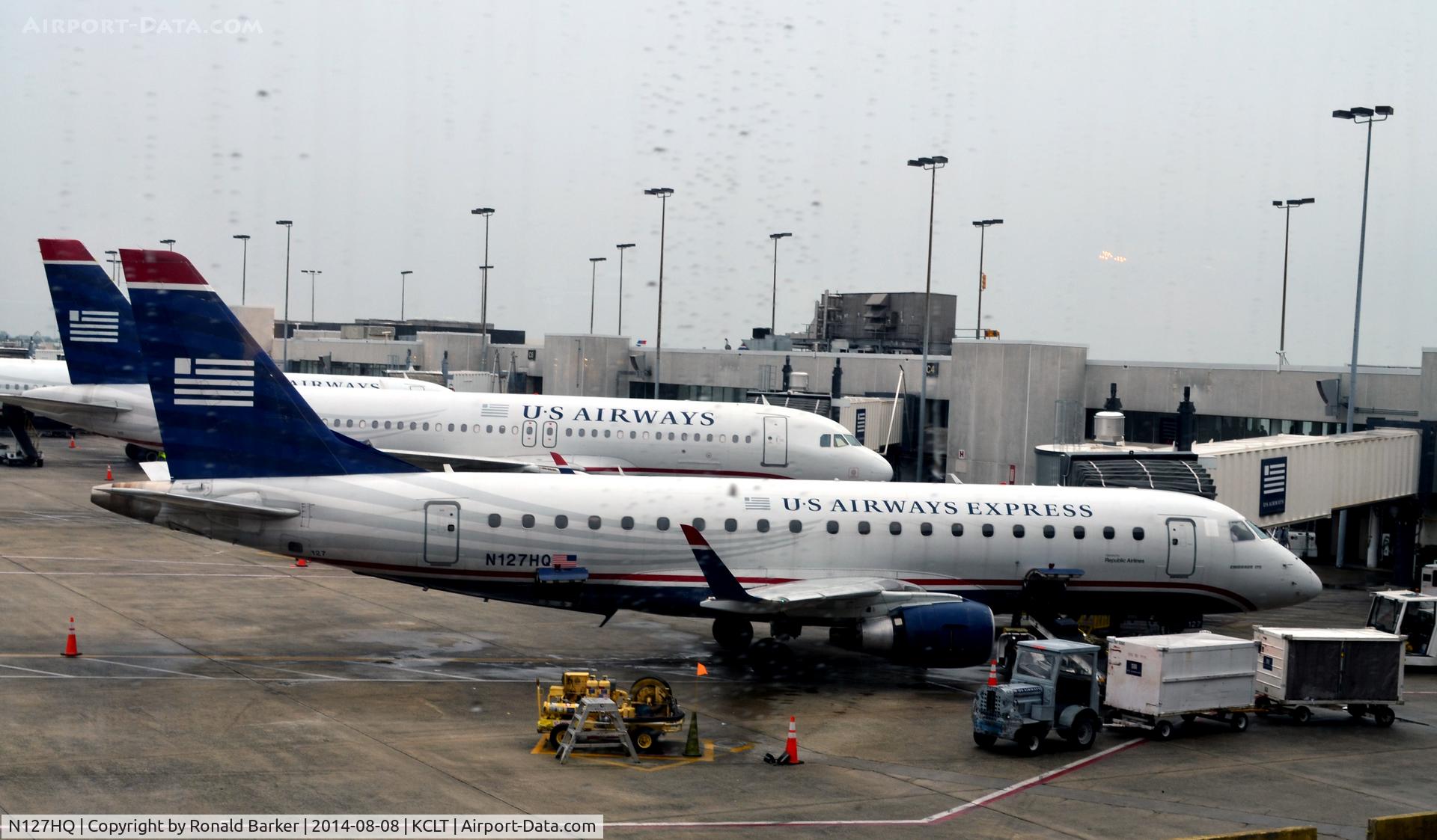 N127HQ, 2008 Embraer 175LR (ERJ-170-200LR) C/N 17000206, At the gate CLT