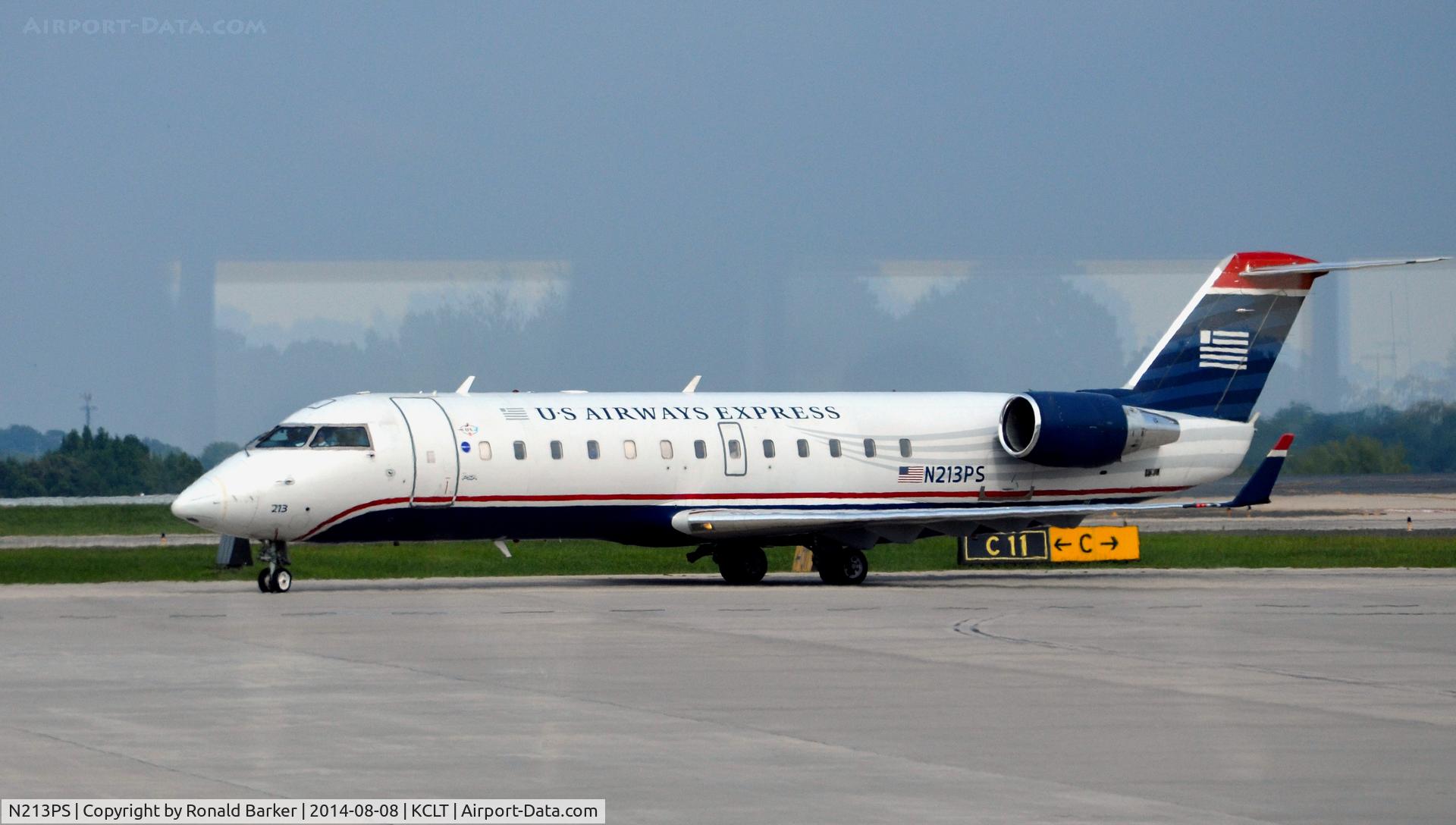 N213PS, 2003 Bombardier CRJ-200ER (CL-600-2B19) C/N 7879, Taxi CLT