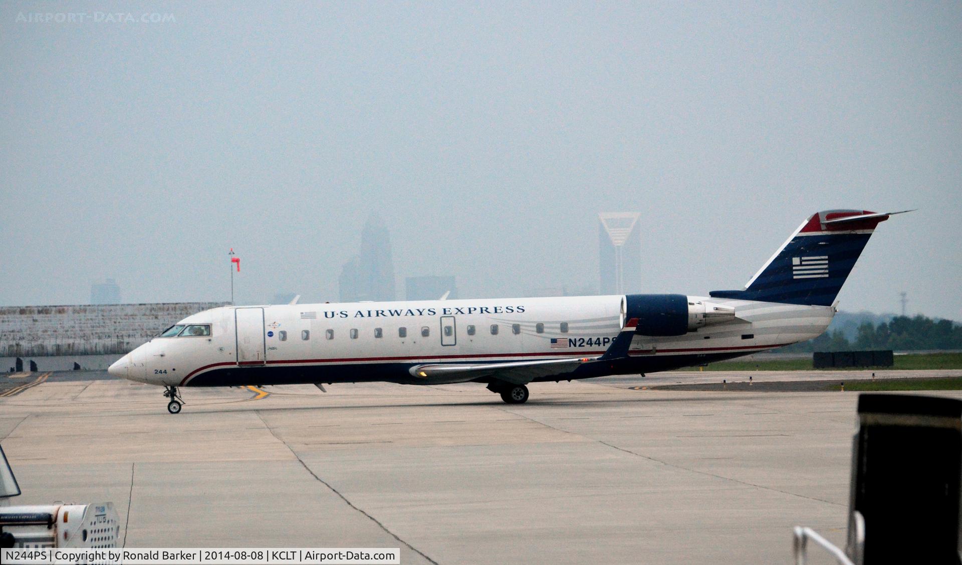 N244PS, 2004 Bombardier CRJ-200ER (CL-600-2B19) C/N 7912, Taxi CLT