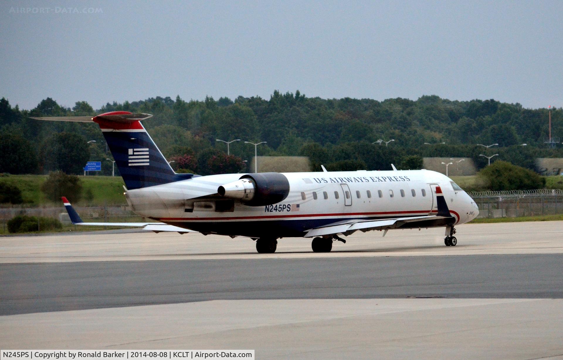 N245PS, 2004 Bombardier CRJ-200ER (CL-600-2B19) C/N 7919, Taxi CLT