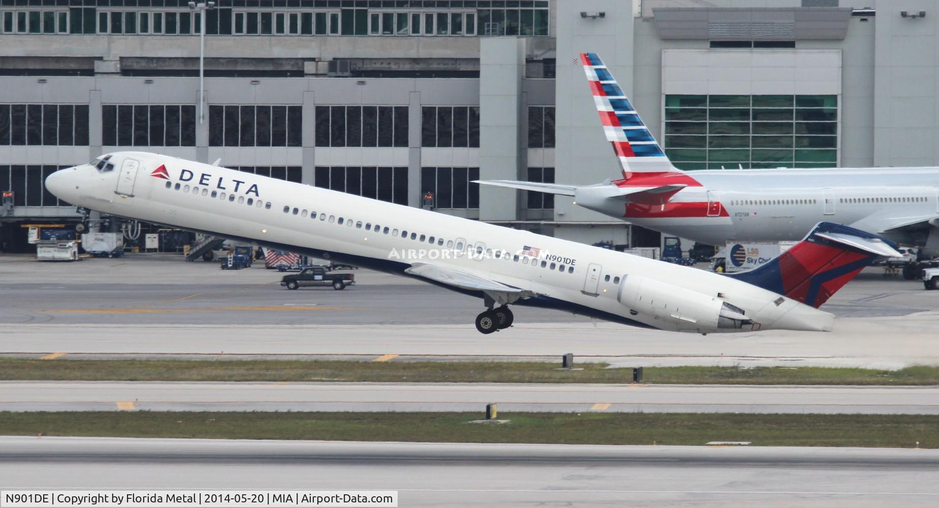 N901DE, 1992 McDonnell Douglas MD-88 C/N 53378, Delta