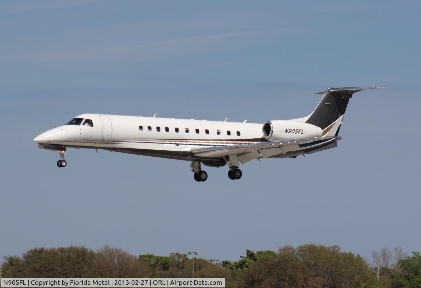 N905FL, 2004 Embraer ERJ-135BJ Legacy C/N 145775, Flight Options
