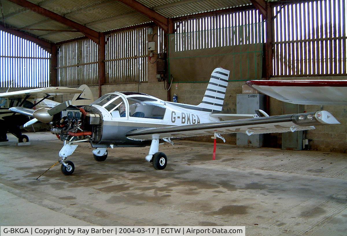 G-BKGA, 1979 Socata MS-892E Rallye 150GT C/N 13287, Socata MS.892E Rallye 150ST [13287] Oaksey Park~G 17/03/2004