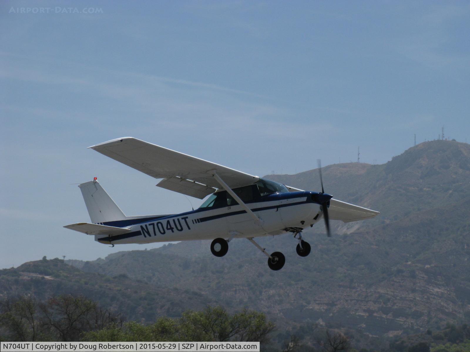 N704UT, 1976 Cessna 150M C/N 15078891, 1976 Cessna 150M, Continental O-200 100 Hp, balked landing-overflight Rwy 22