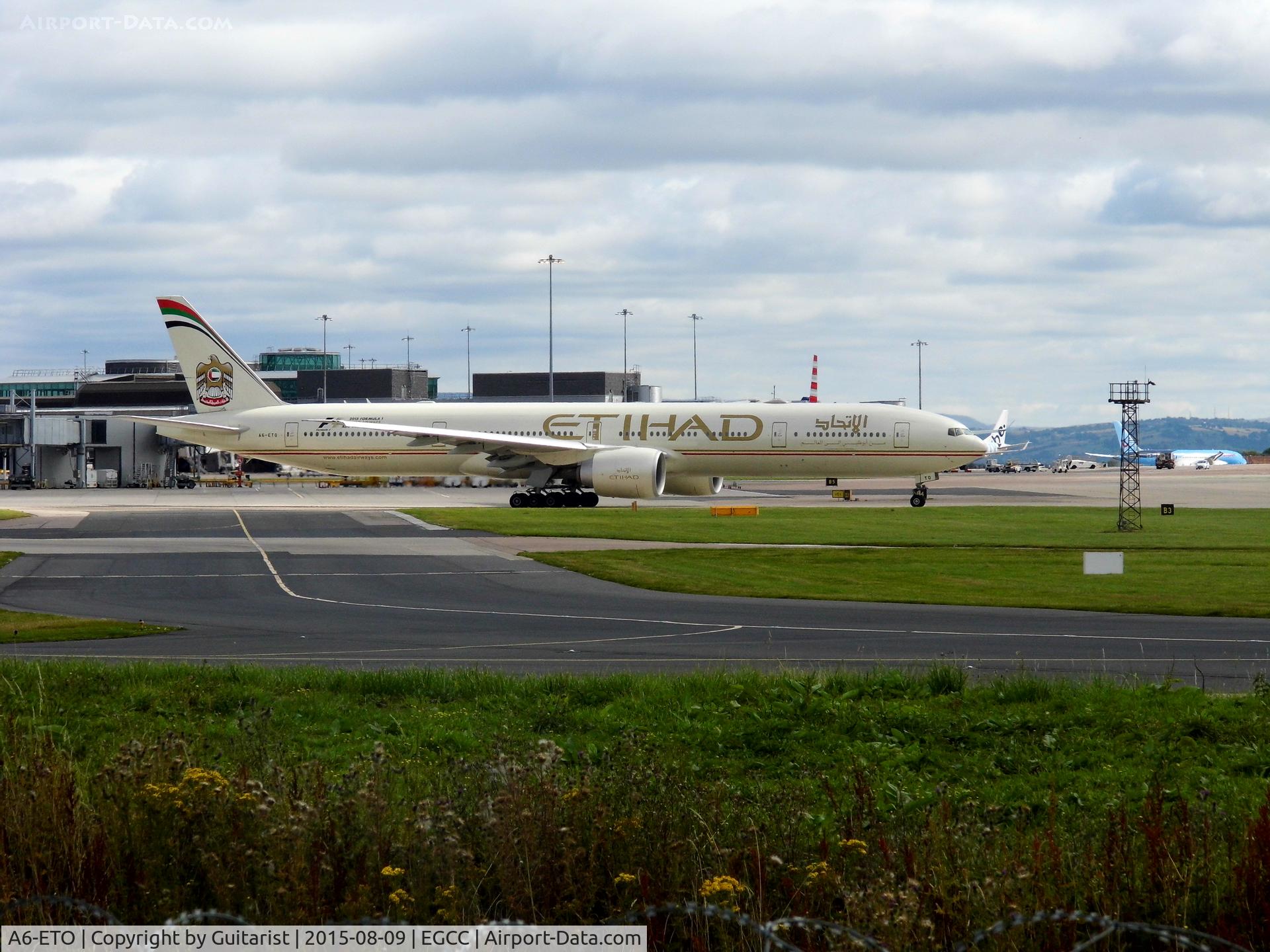 A6-ETO, 2013 Boeing 777-3FX/ER C/N 39690, At Manchester