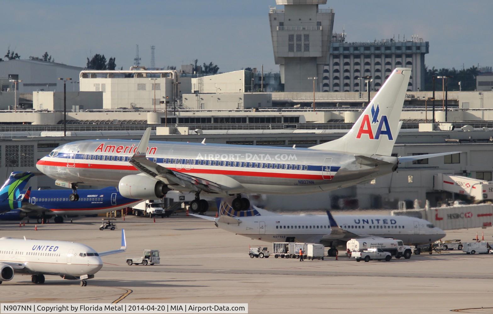 N907NN, 2013 Boeing 737-823 C/N 31158, American