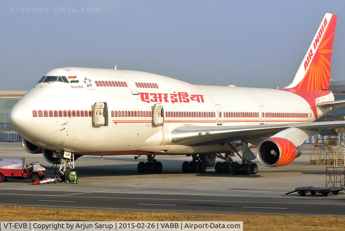 VT-EVB, 1996 Boeing 747-437 C/N 28095, On the tarmac at CSIA.