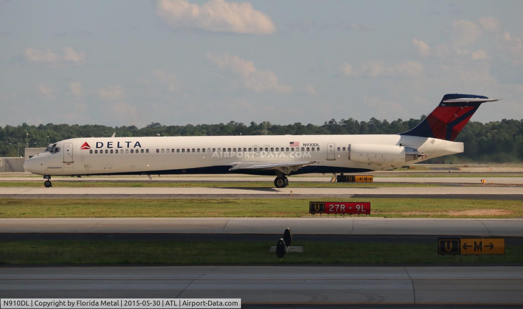 N910DL, 1987 McDonnell Douglas MD-88 C/N 49541, Delta