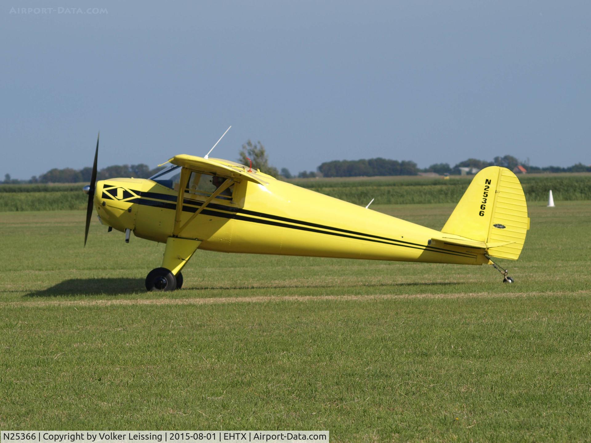 N25366, 1956 Luscombe 8A C/N 1242, taxi to rwy after airshow