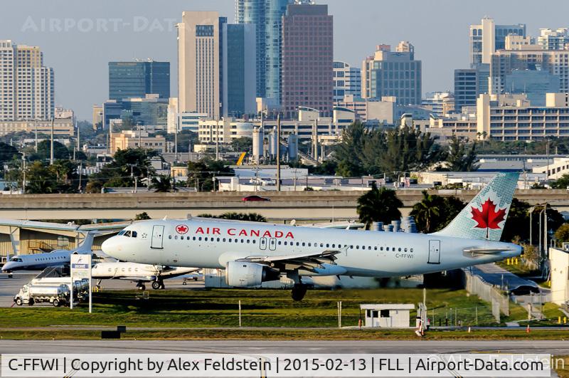 C-FFWI, 1990 Airbus A320-211 C/N 149, Ft. Lauderdale