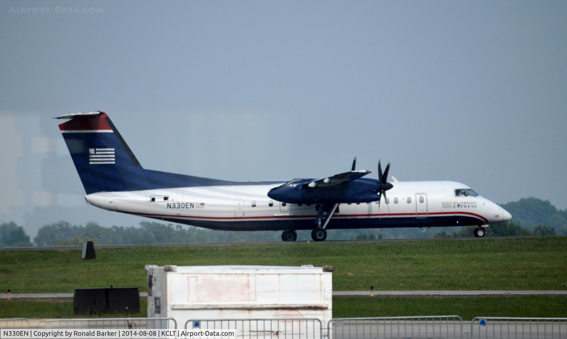N330EN, 1991 De Havilland Canada DHC-8-311 Dash 8 C/N 274, Taxi CLT