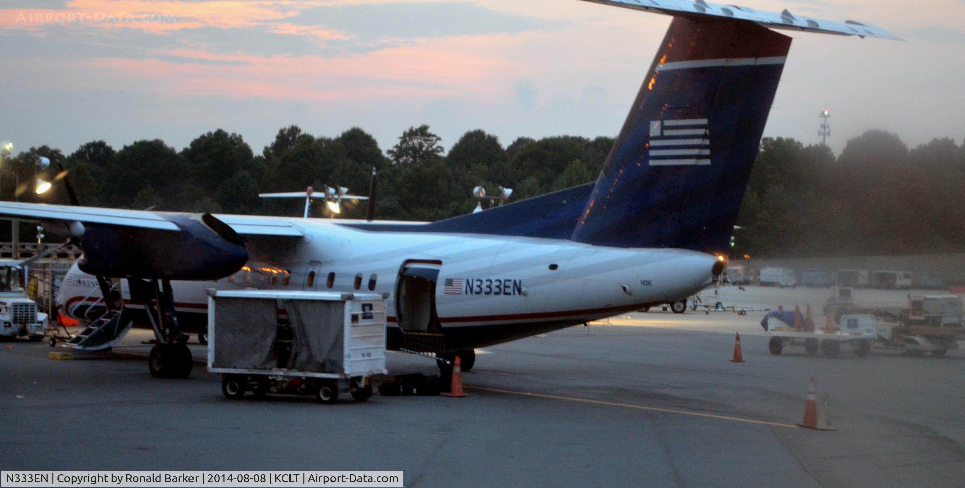 N333EN, 1990 De Havilland Canada DHC-8-311 Dash 8 C/N 221, At the gate CLT