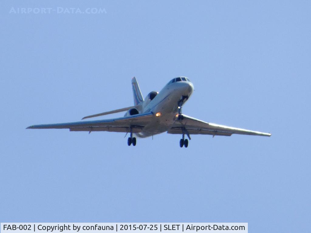 FAB-002, 1999 Dassault Falcon 50EX C/N 289, Vice-president's plane arriving to SLET