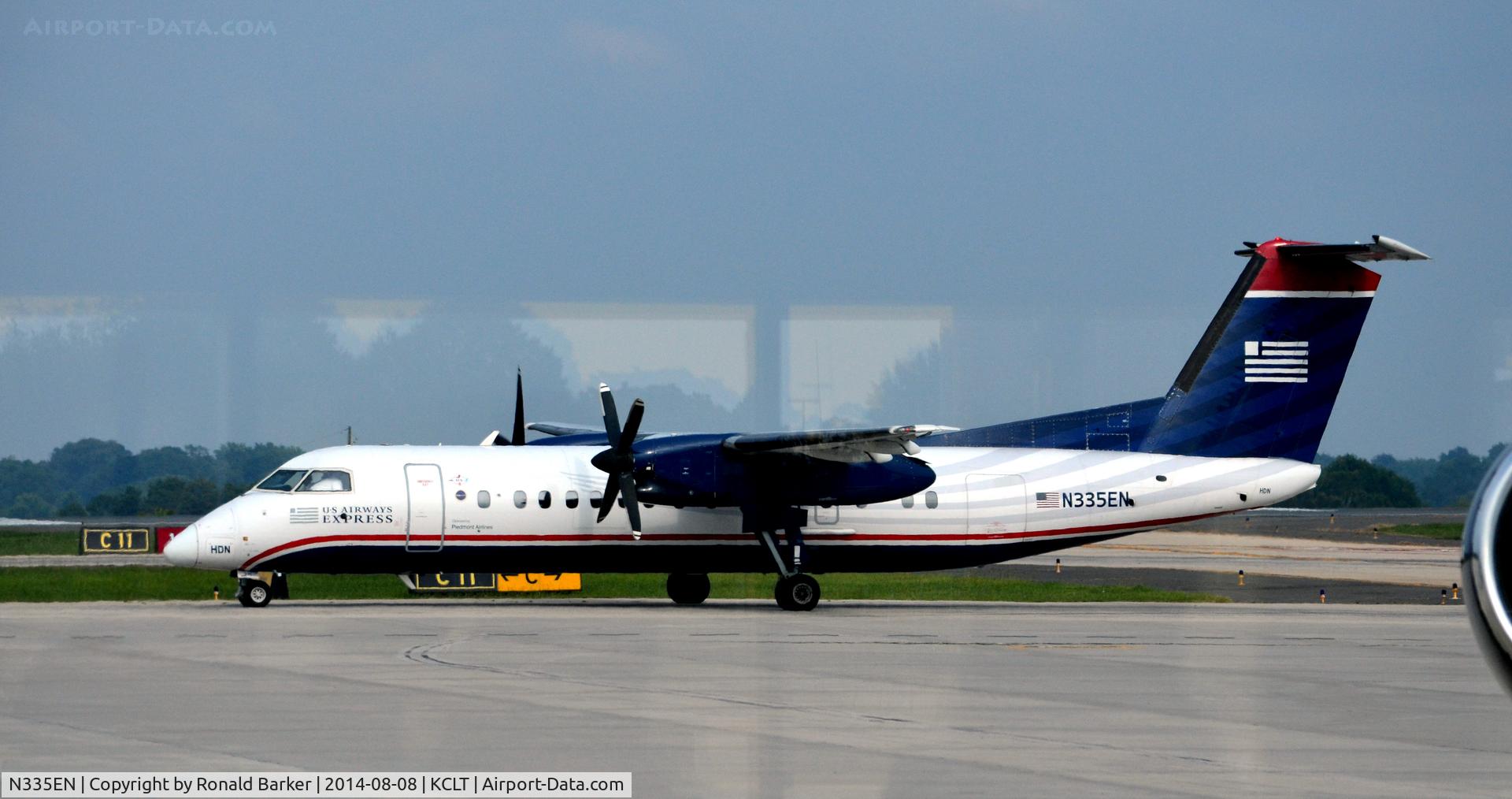 N335EN, 1994 De Havilland Canada DHC-8-311 Dash 8 C/N 375, Taxi CLT