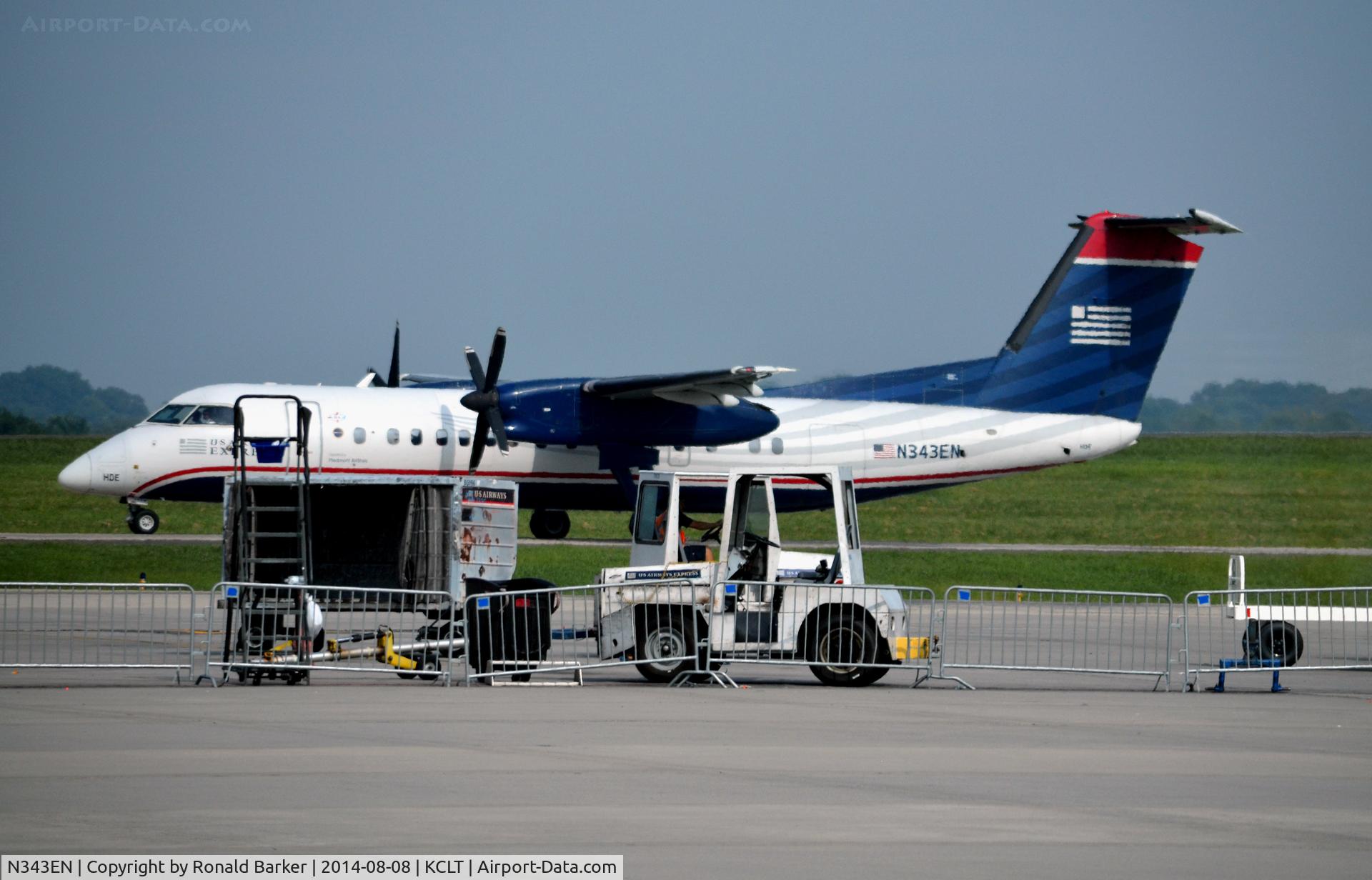 N343EN, 1992 De Havilland Canada DHC-8-311 Dash 8 C/N 340, Taxi CLT