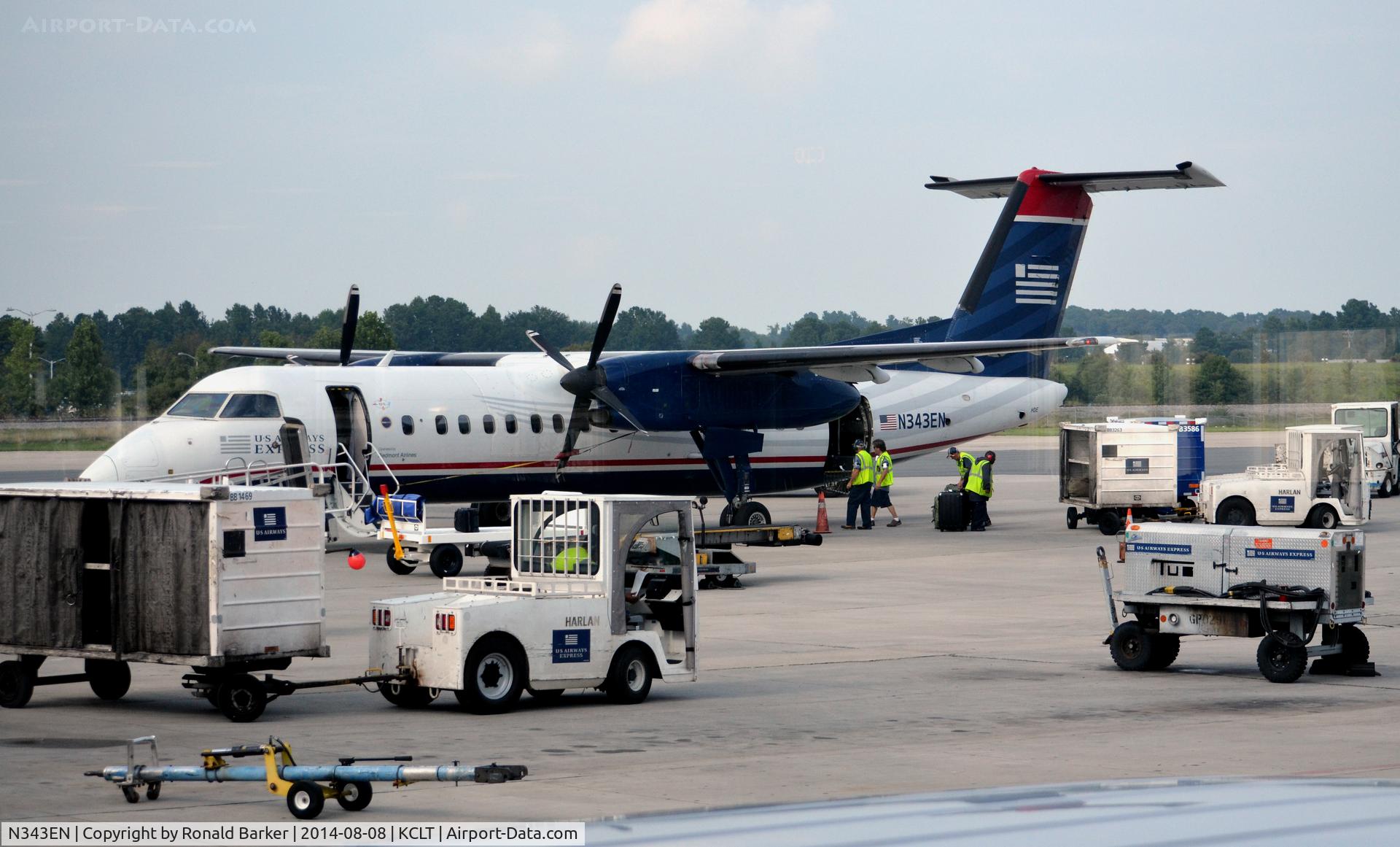 N343EN, 1992 De Havilland Canada DHC-8-311 Dash 8 C/N 340, At the gate  CLT