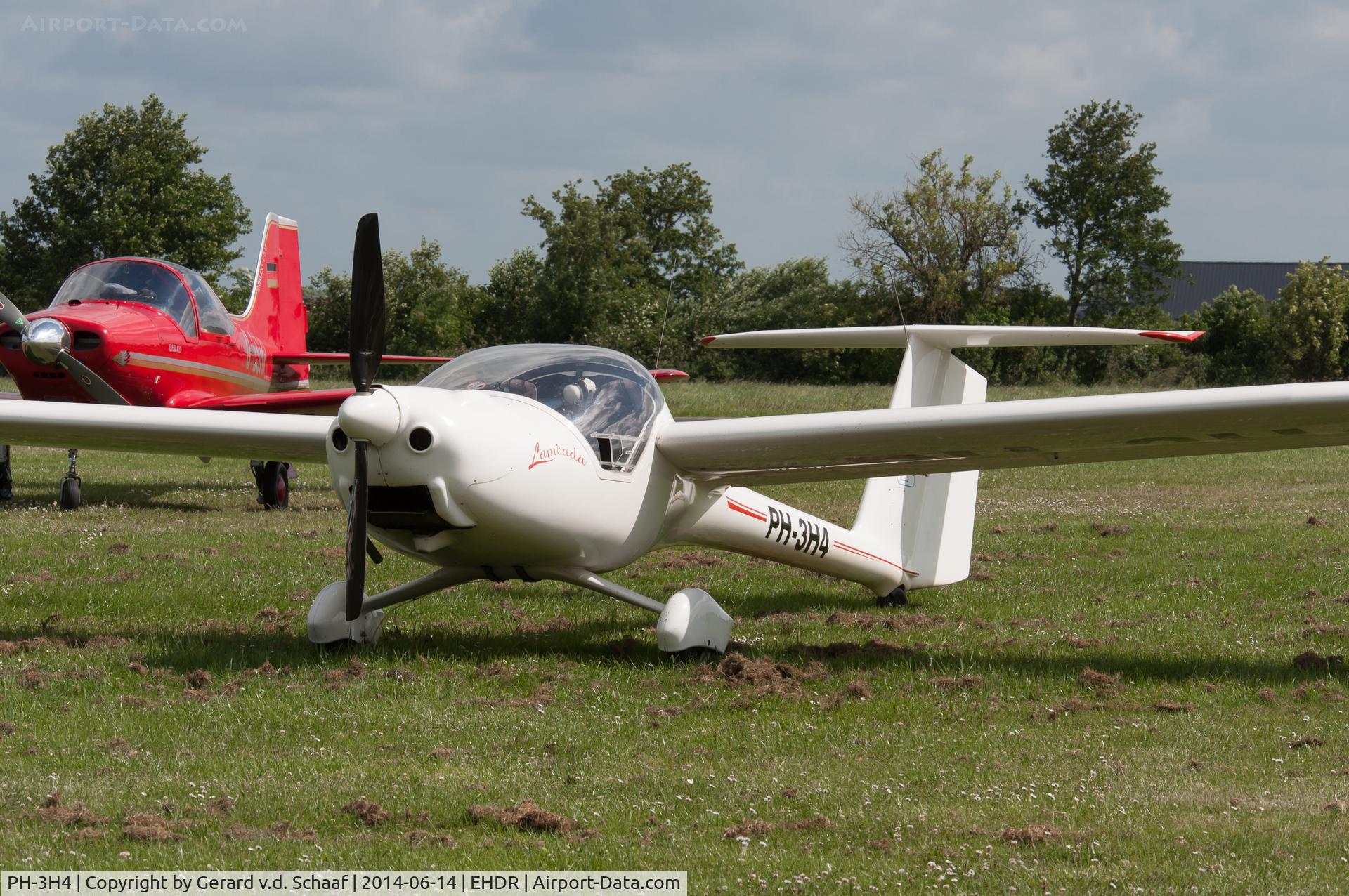 PH-3H4, Urban Air UFM-13 Lambada C/N 5/15, Drachten, June 2014