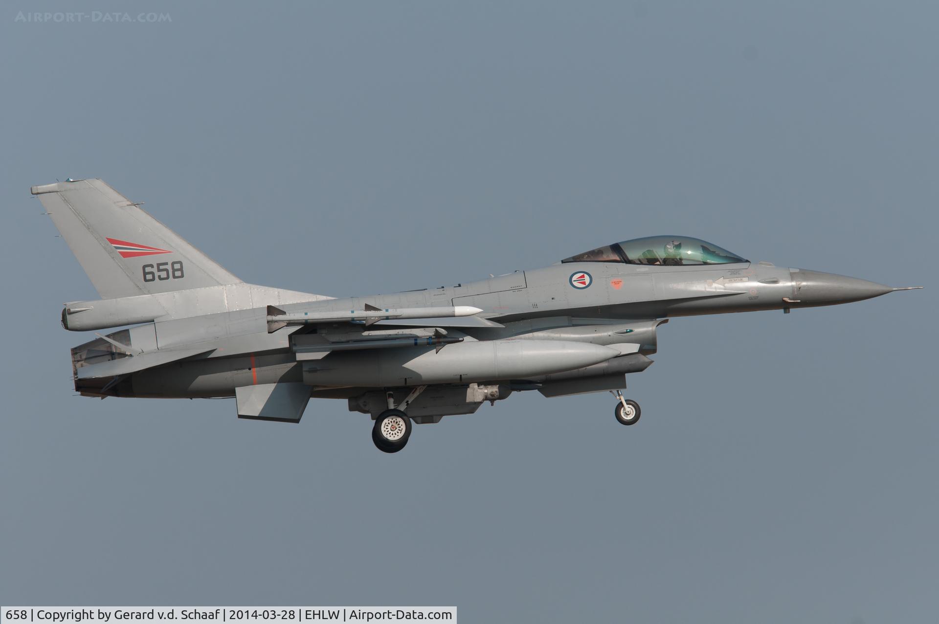 658, General Dynamics F-16AM Fighting Falcon C/N 6K-30, Leeuwarden, March 2014