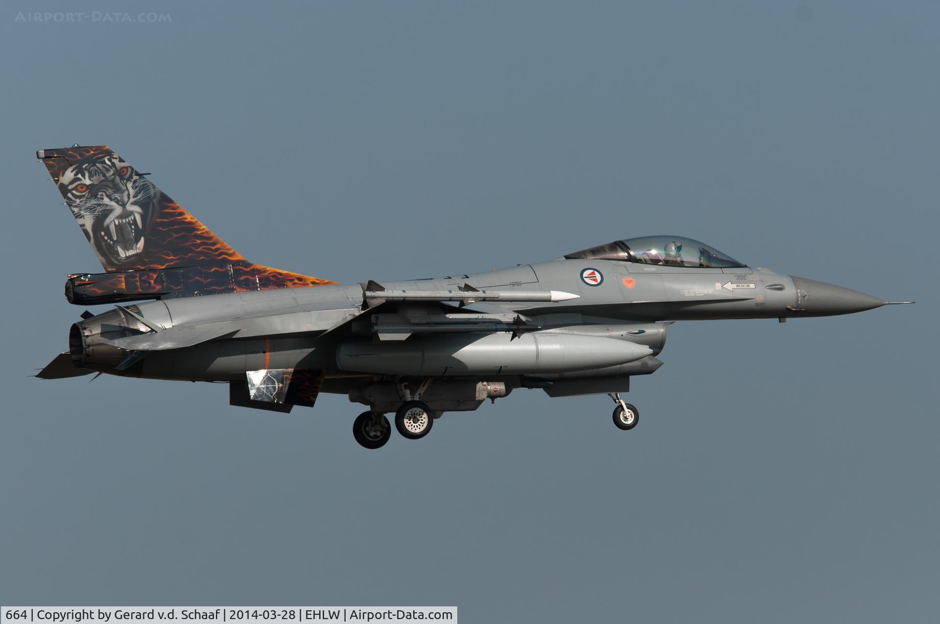 664, General Dynamics F-16AM Fighting Falcon C/N 6K-36, Leeuwarden, March 2014