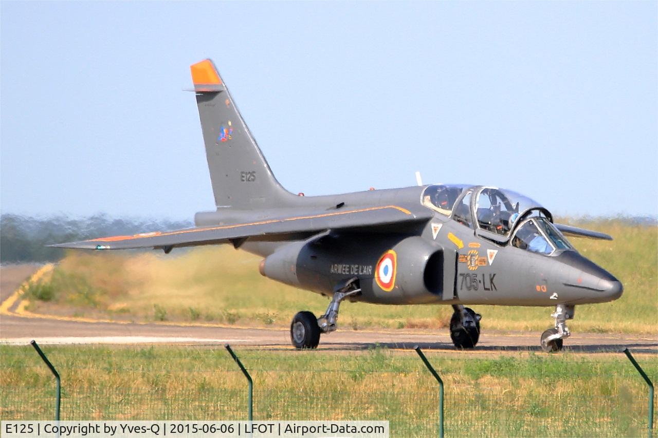 E125, Dassault-Dornier Alpha Jet E C/N E125, Dassault-Dornier Alpha Jet E, Taxiing to holding point rwy 02, Tours Air Base 705 (LFOT-TUF) Air show 2015