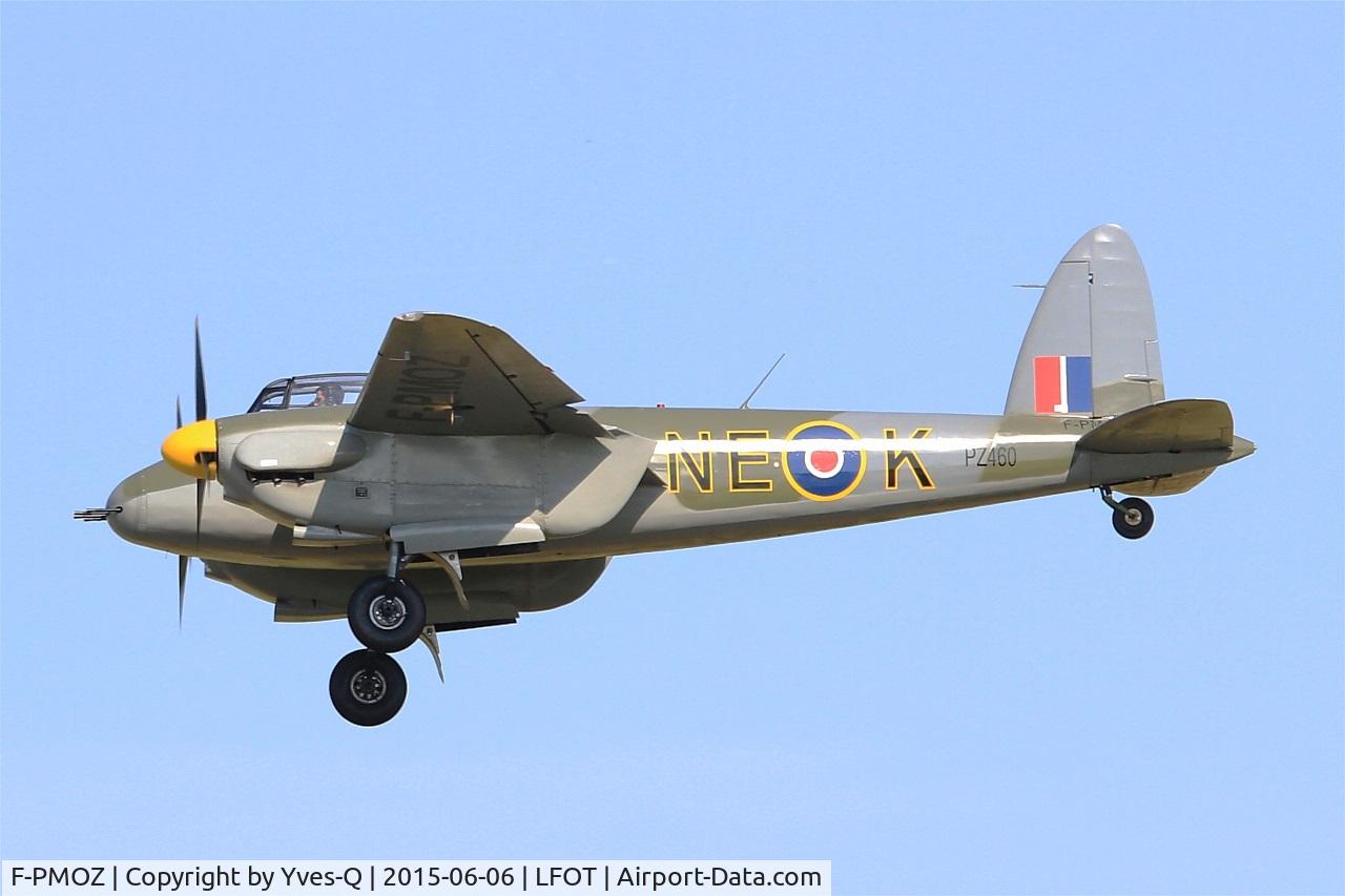F-PMOZ, De Havilland (BBC) DH-98 Mosquito Replica C/N 1, De Havilland DH-98 Mosquito replica, On final rwy 02, Tours Air Base 705 (LFOT-TUF) Air show 2015