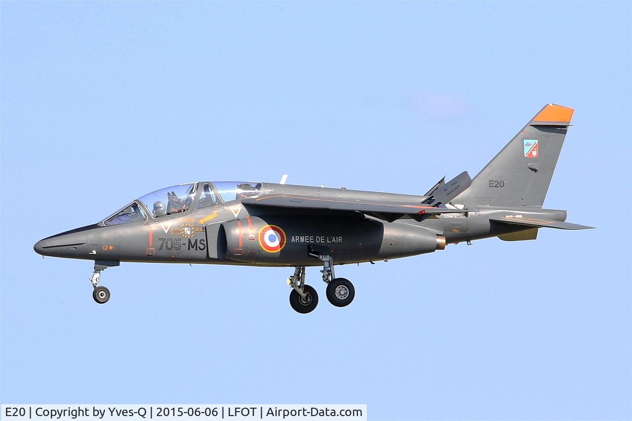 E20, Dassault-Dornier Alpha Jet E C/N E20, Dassault-Dornier Alpha Jet E, On final rwy 02, Tours Air Base 705 (LFOT-TUF) Air show 2015