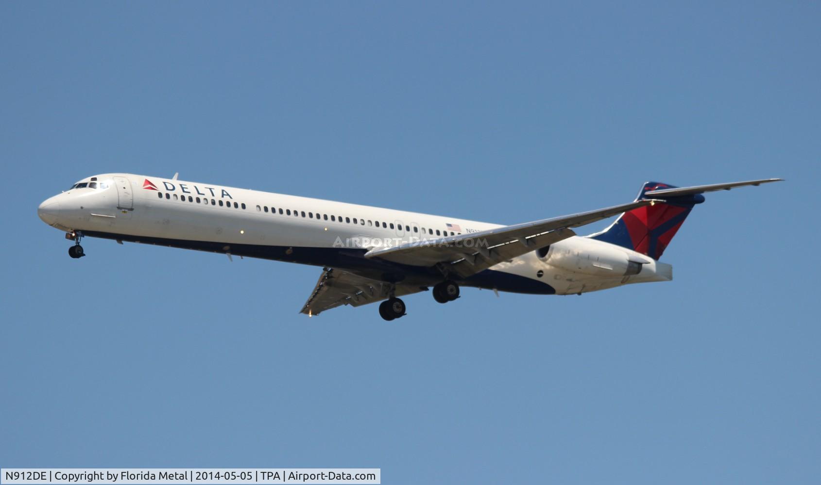 N912DE, 1992 McDonnell Douglas MD-88 C/N 49997, Delta