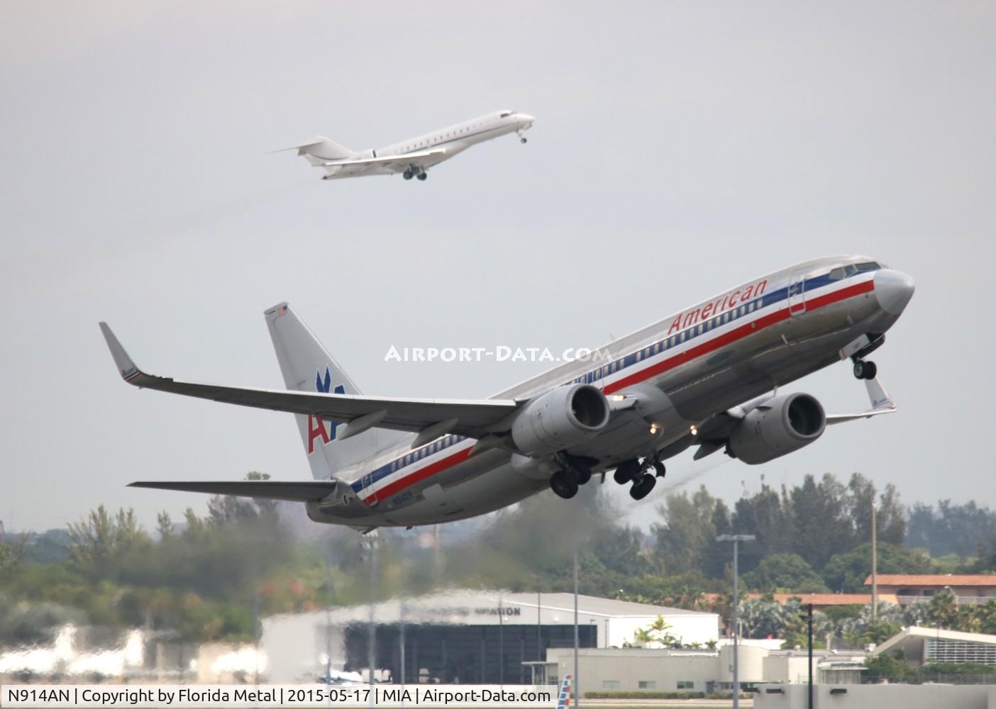 N914AN, 1999 Boeing 737-823 C/N 29515, American
