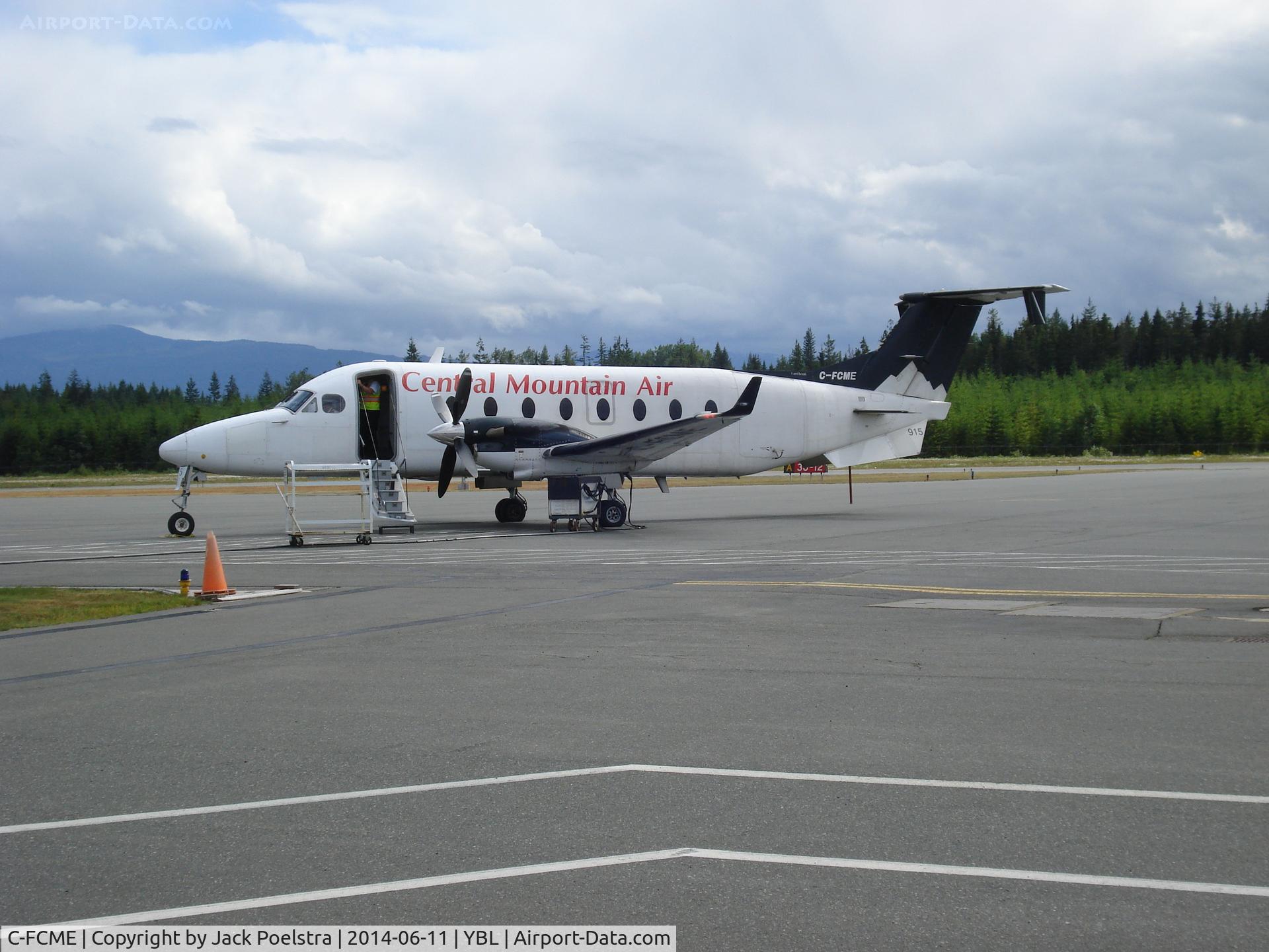 C-FCME, 1997 Beech 1900D C/N UE-277, Beech 1900D of Central Mountain Air at Campbell River airport