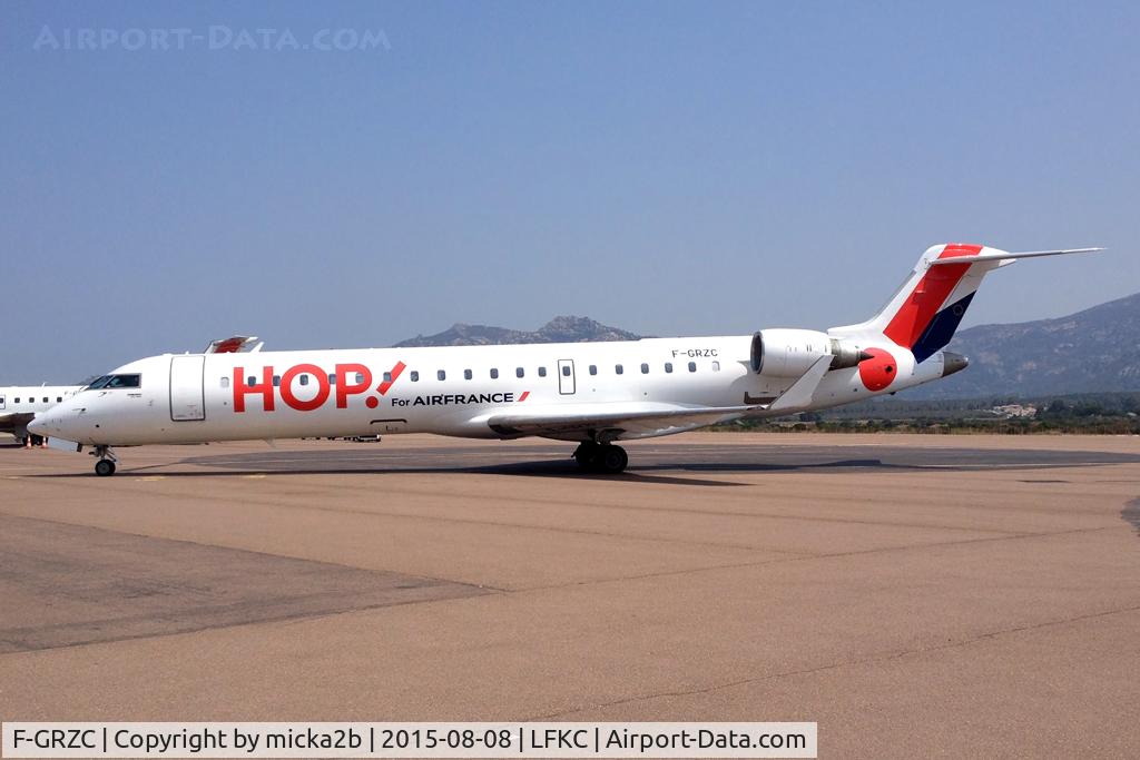 F-GRZC, 2001 Canadair CRJ-702 (CL-600-2C10) Regional Jet C/N 10008, Parked